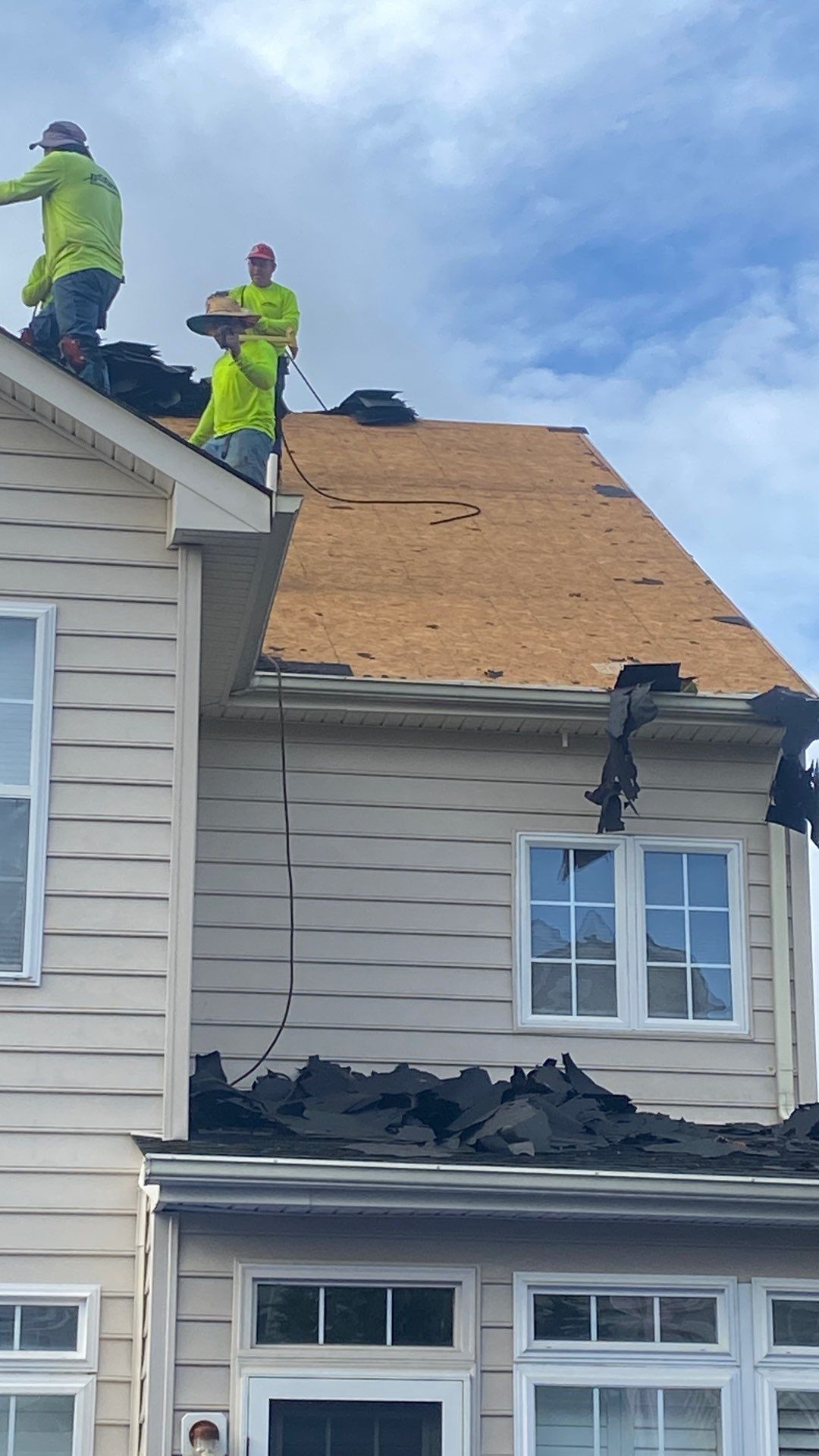 Alexandria: Residential Roof Replacement with CertainTeed Landmark Pro in Max Def Charcoal Black by RM Banning, Inc.