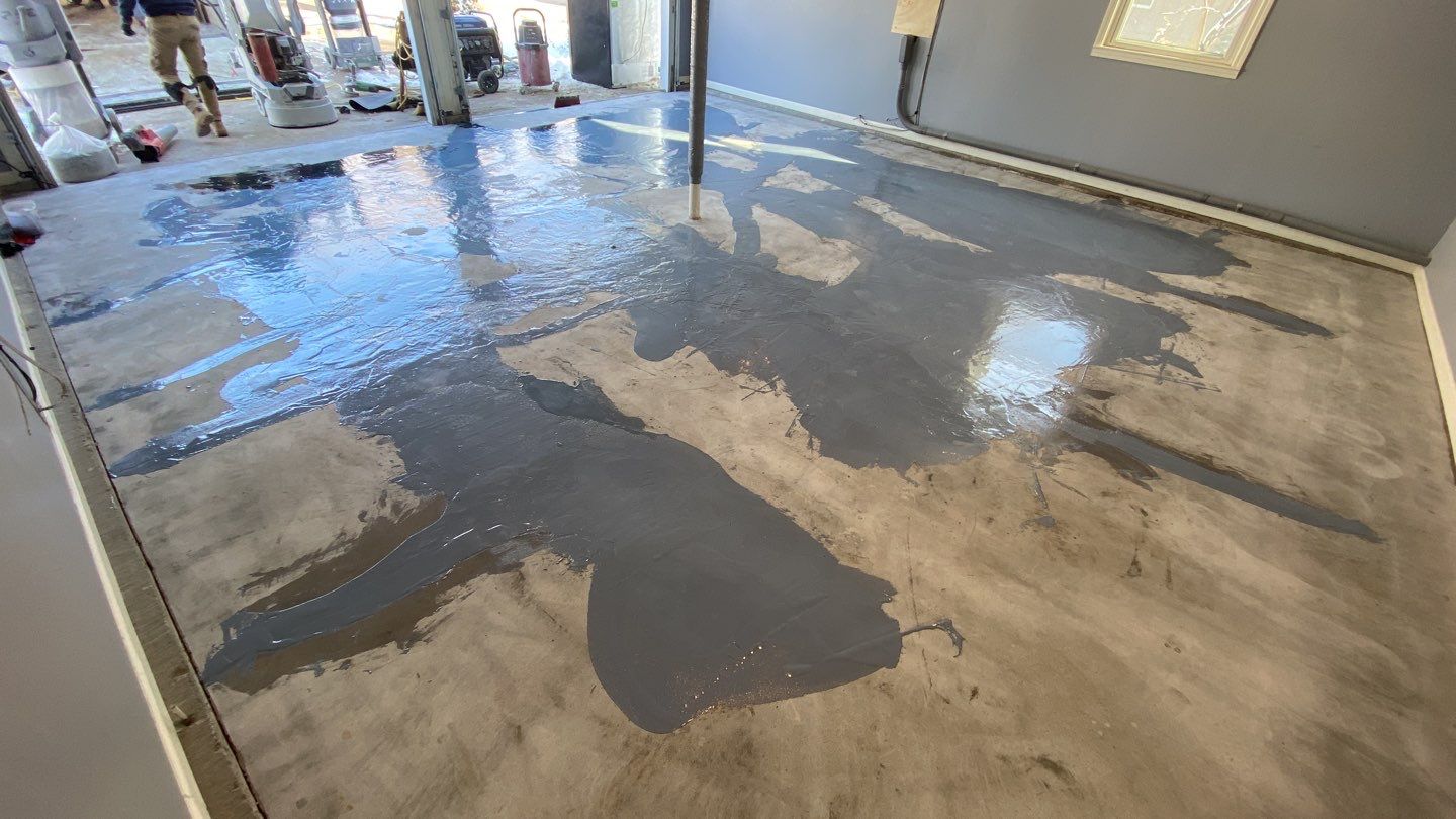 Garage using Domino  by Select Painting, Coatings & Garage Cabinets