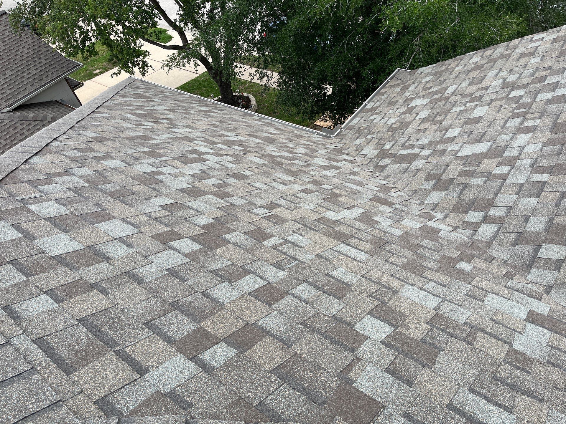 Residential Roofing Installation using Owen's Corning Duration (Lifetime) Shingles by Roof Repair Company