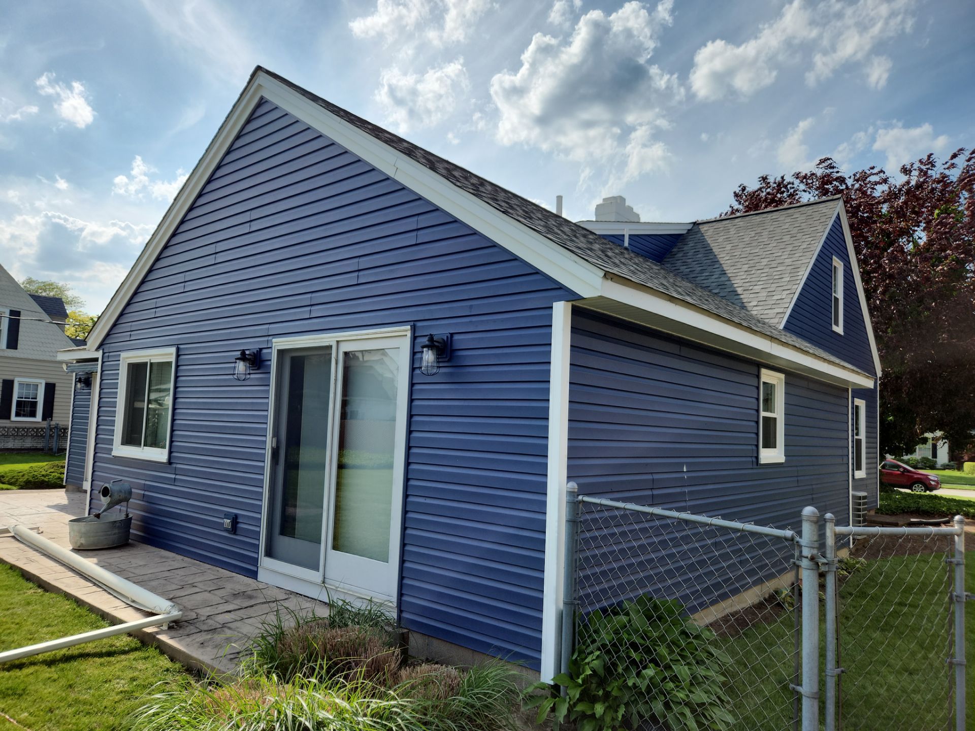 CertainTeed Restoration, Color, Midnight by Eagle Eye Roofing