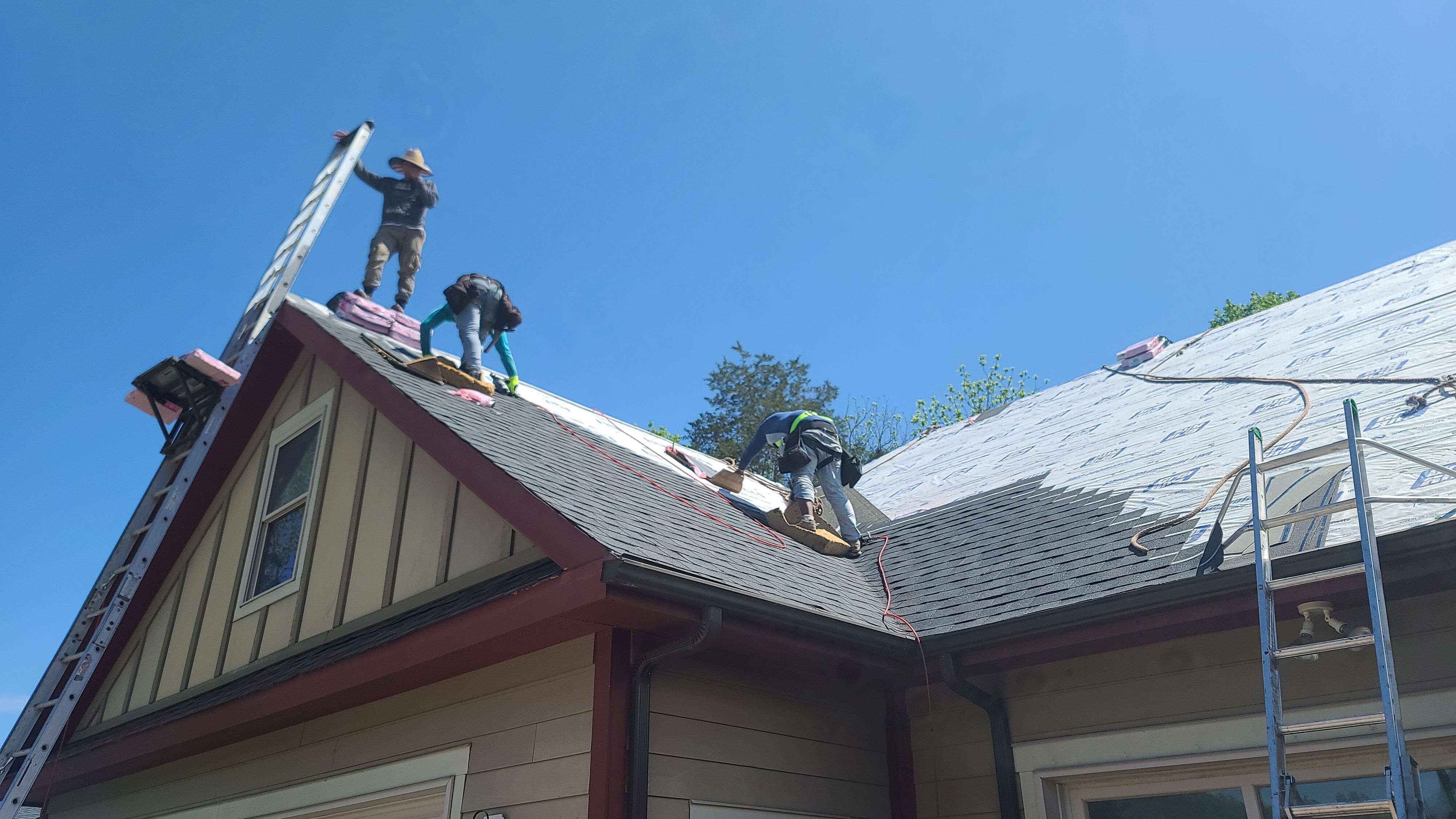 Tony's roof by BROCK BUILDERS 