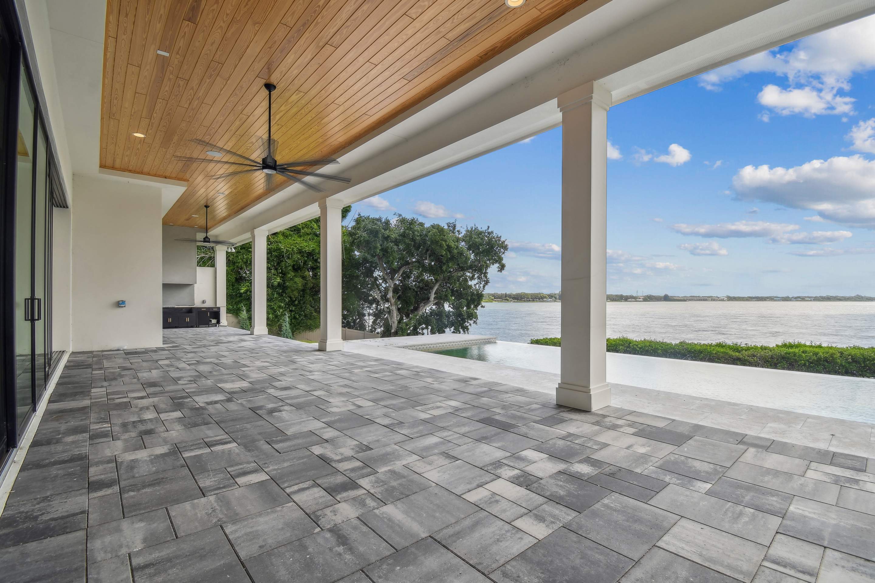 Custom Kingston by Lyons Heritage Tampa, LLC