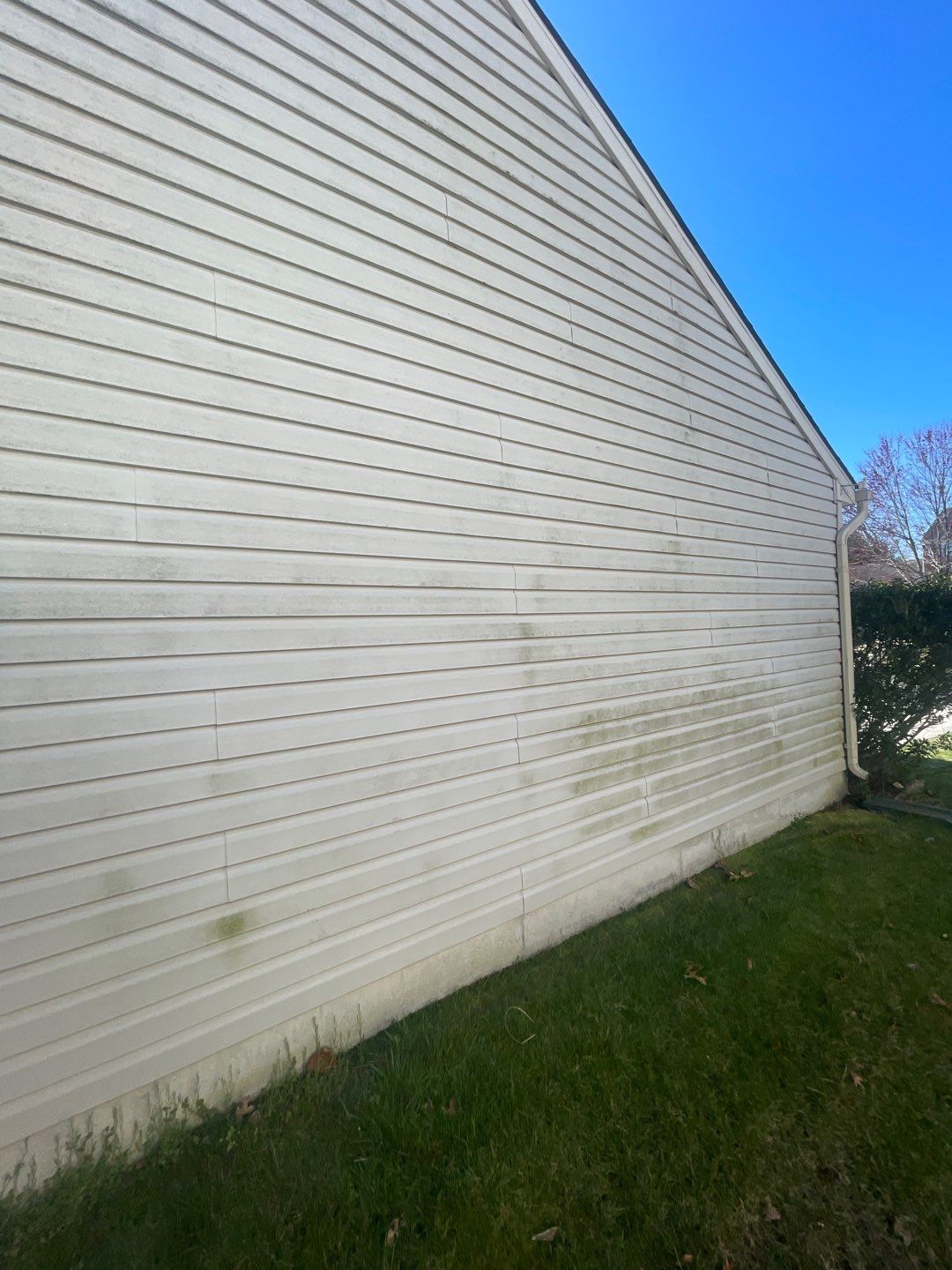 Fence Cleaning-Vinyl & House Wash by SJ Exterior