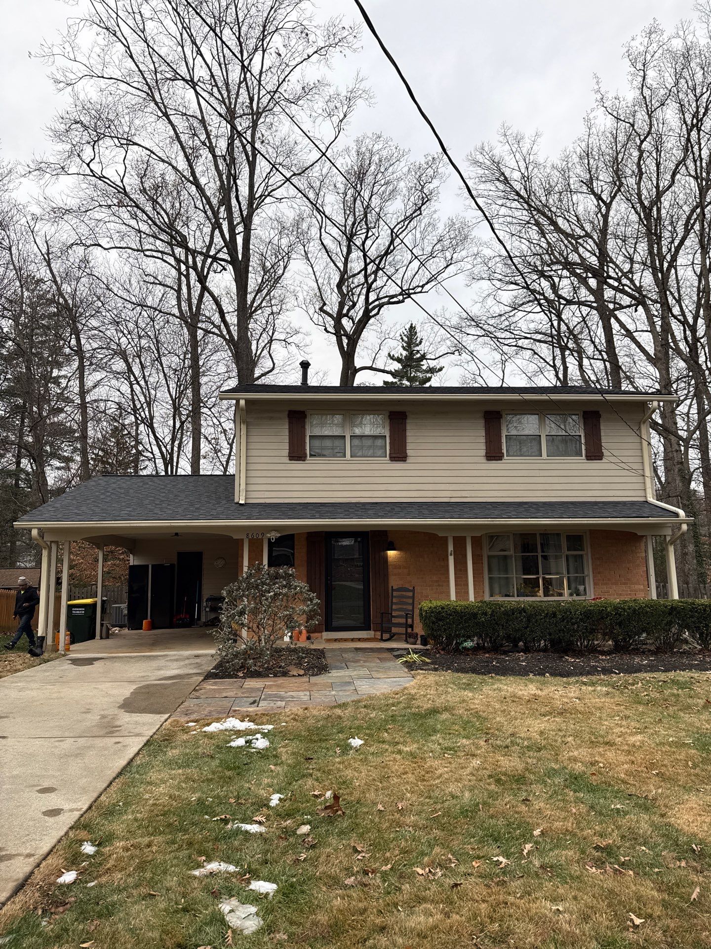 Springfield : Residential Roof Replacement with CertainTeed Landmark Pro in Max Moire Black by RM Banning, Inc.