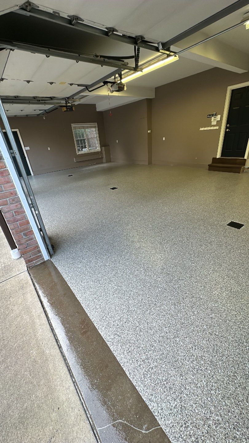 Big Garage Project in Mars by Floors in a Day, Inc