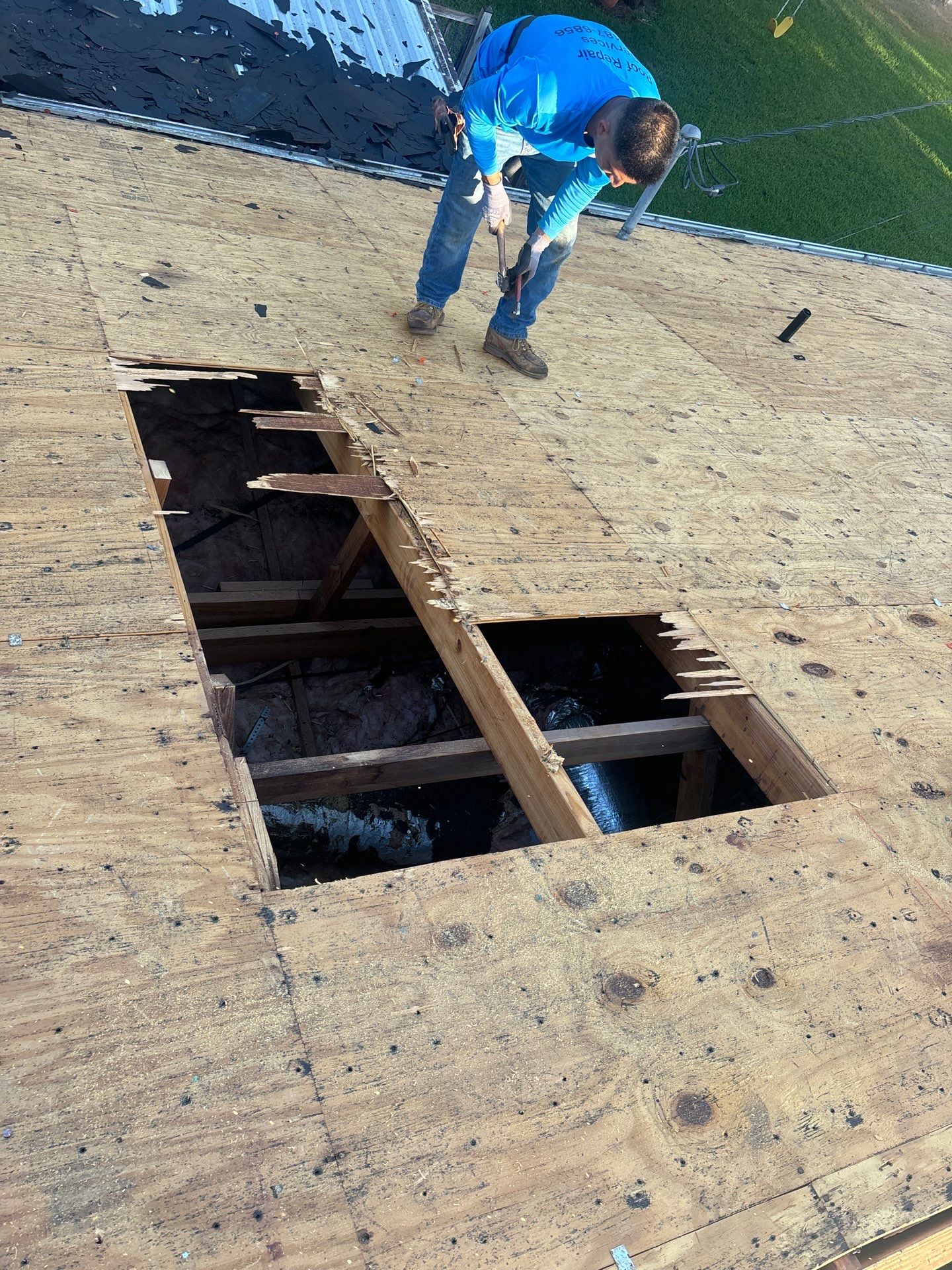 Residential Roofing Installation using Owen's Corning Duration (Lifetime) Shingles by Roof Repair Company