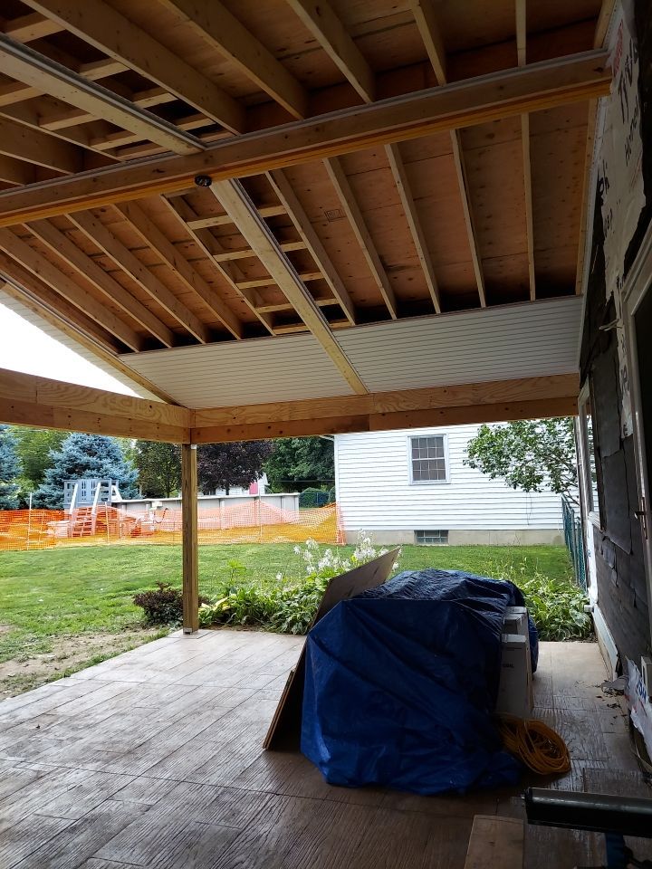 Outdoor Living- Addition by Ivy Lea Construction
