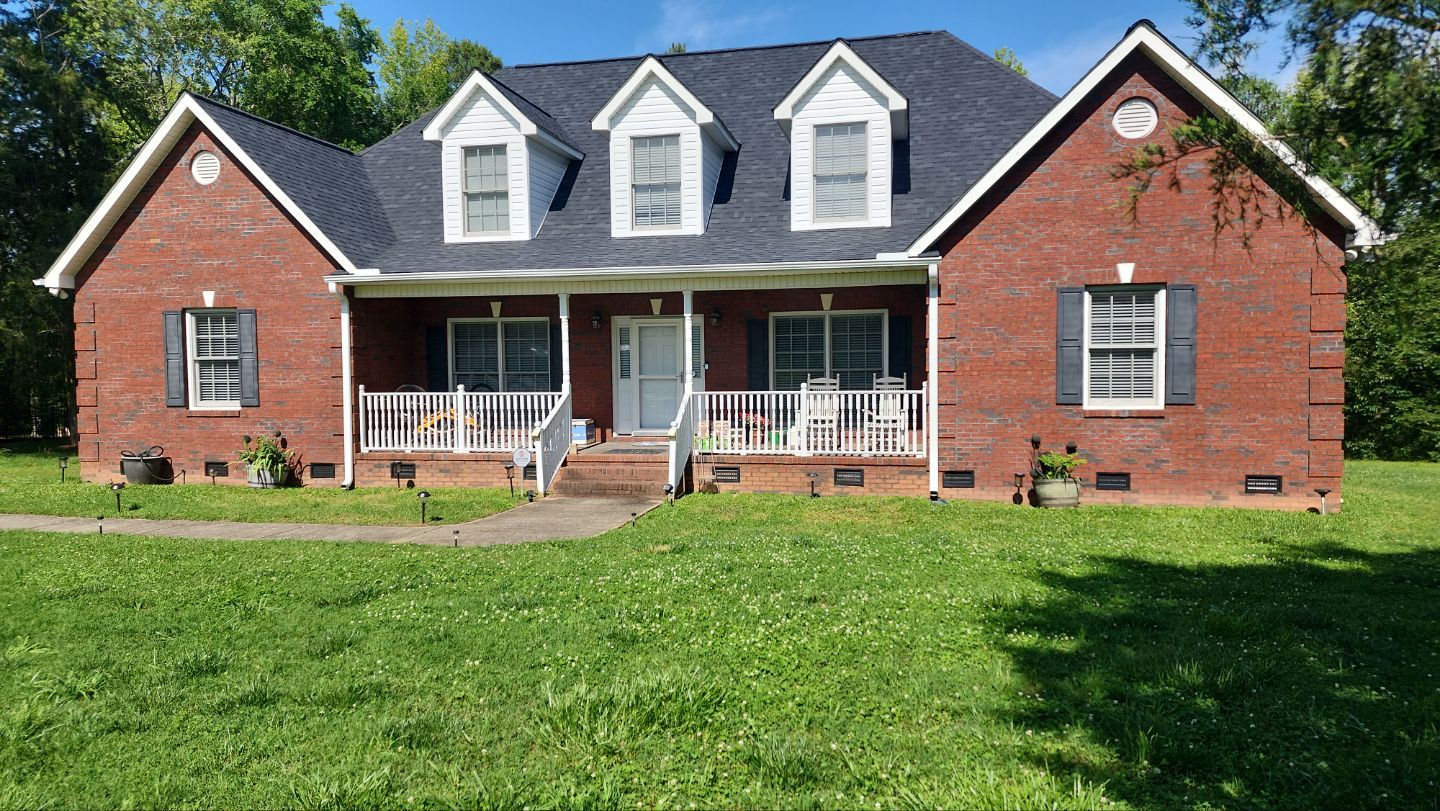 Residential Roofing Installation using Owens Corning® Oakridge Onyx Black by Indigo State Roofing