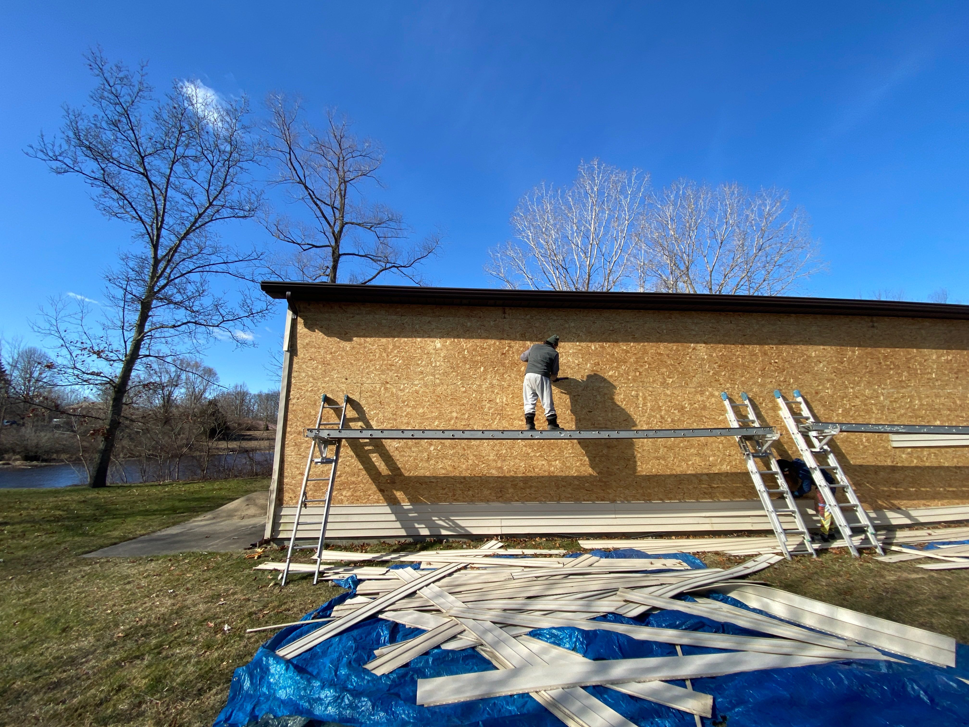 Siding Replacement using Certainteed Classic Restoration D4 by 180 Contractors