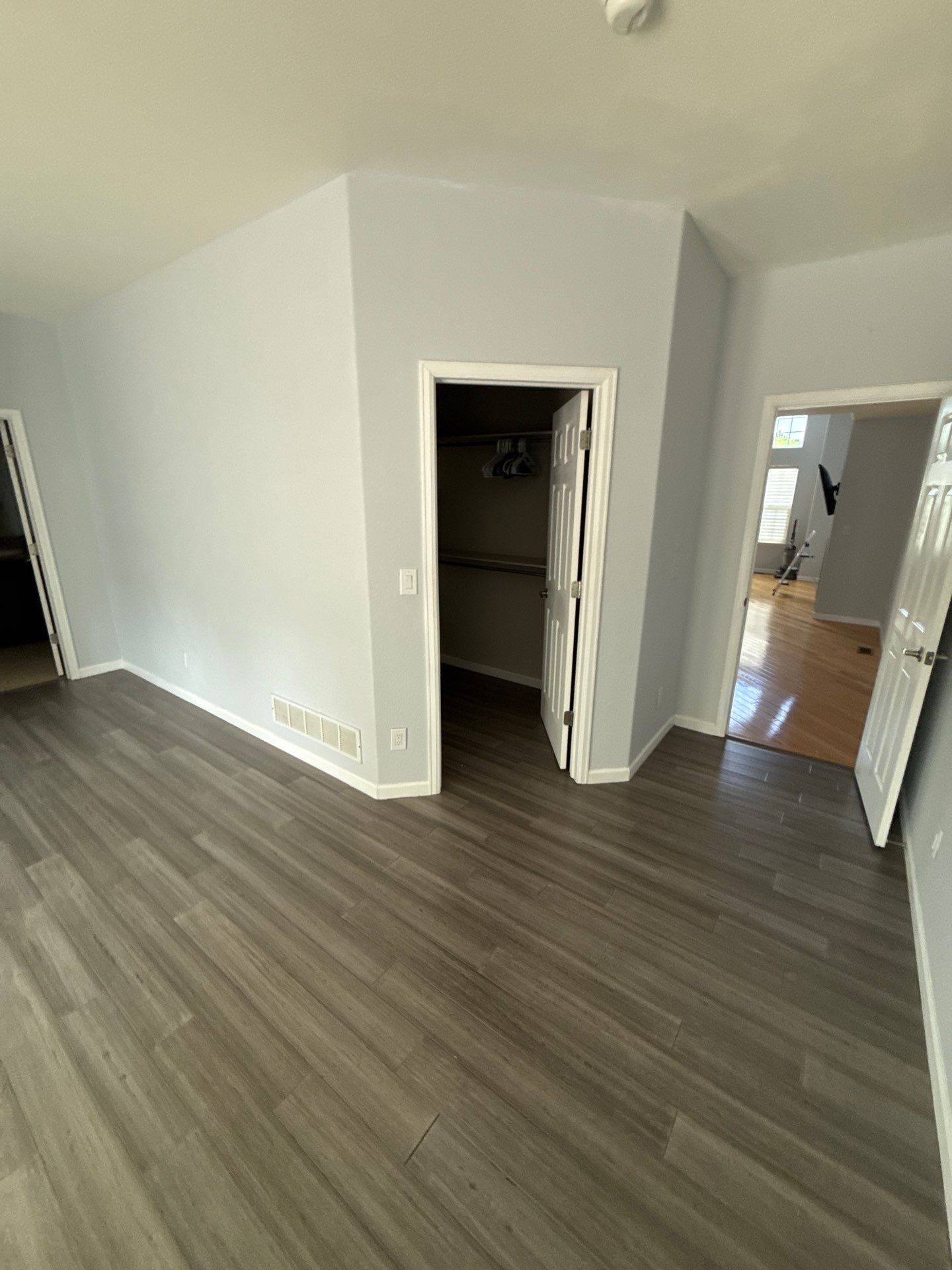 Interior Repaint by Painter1
