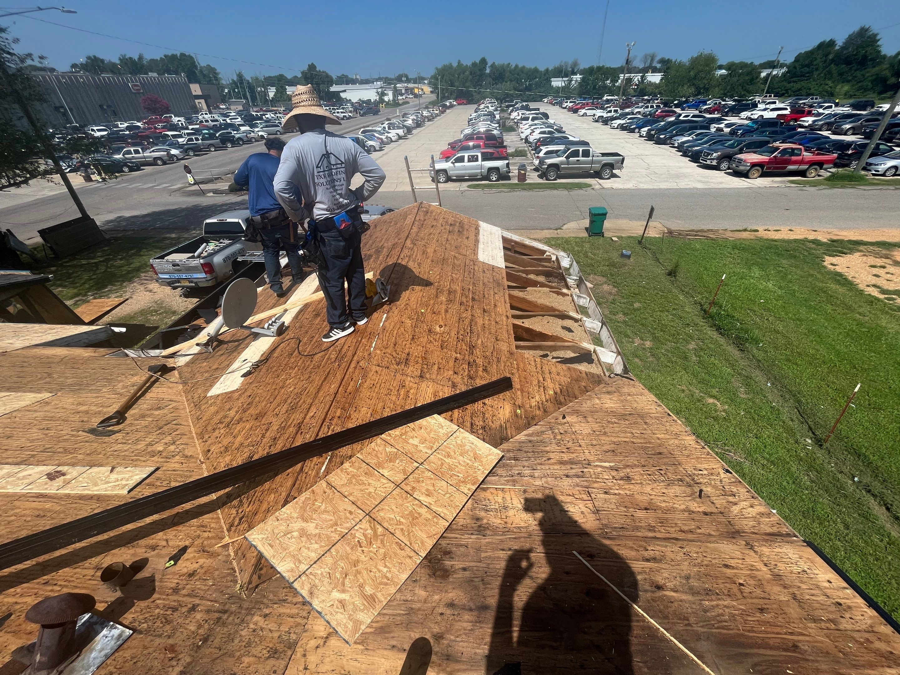 Residential Reroof: 25 Year 3-Tab Shingle by Hostetler Roofing