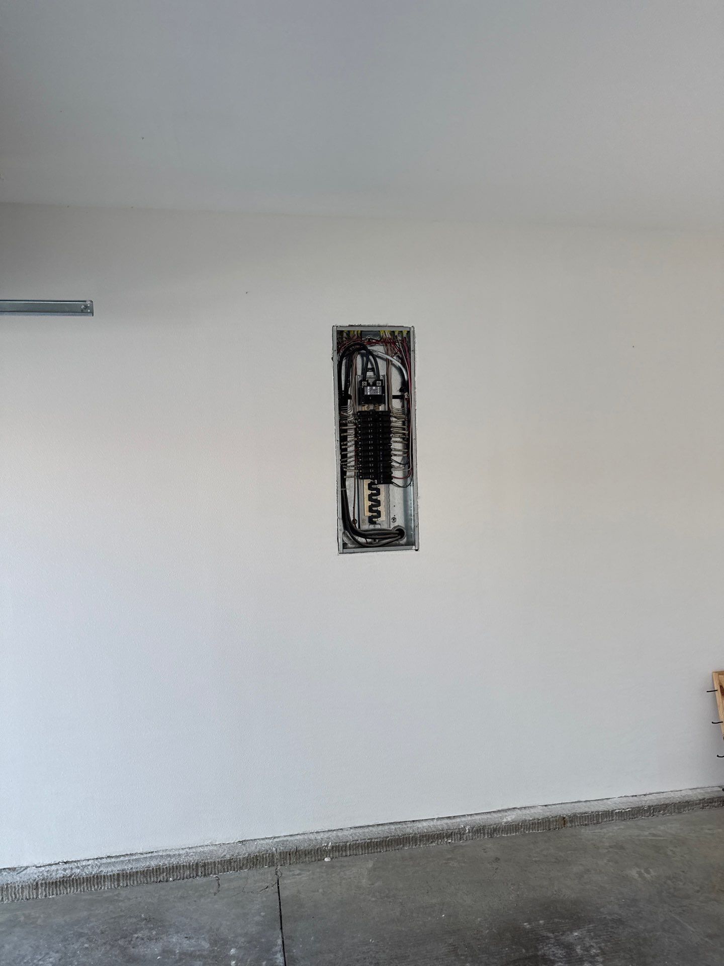 Garage Interior Repaint by Midwest Paint LLC