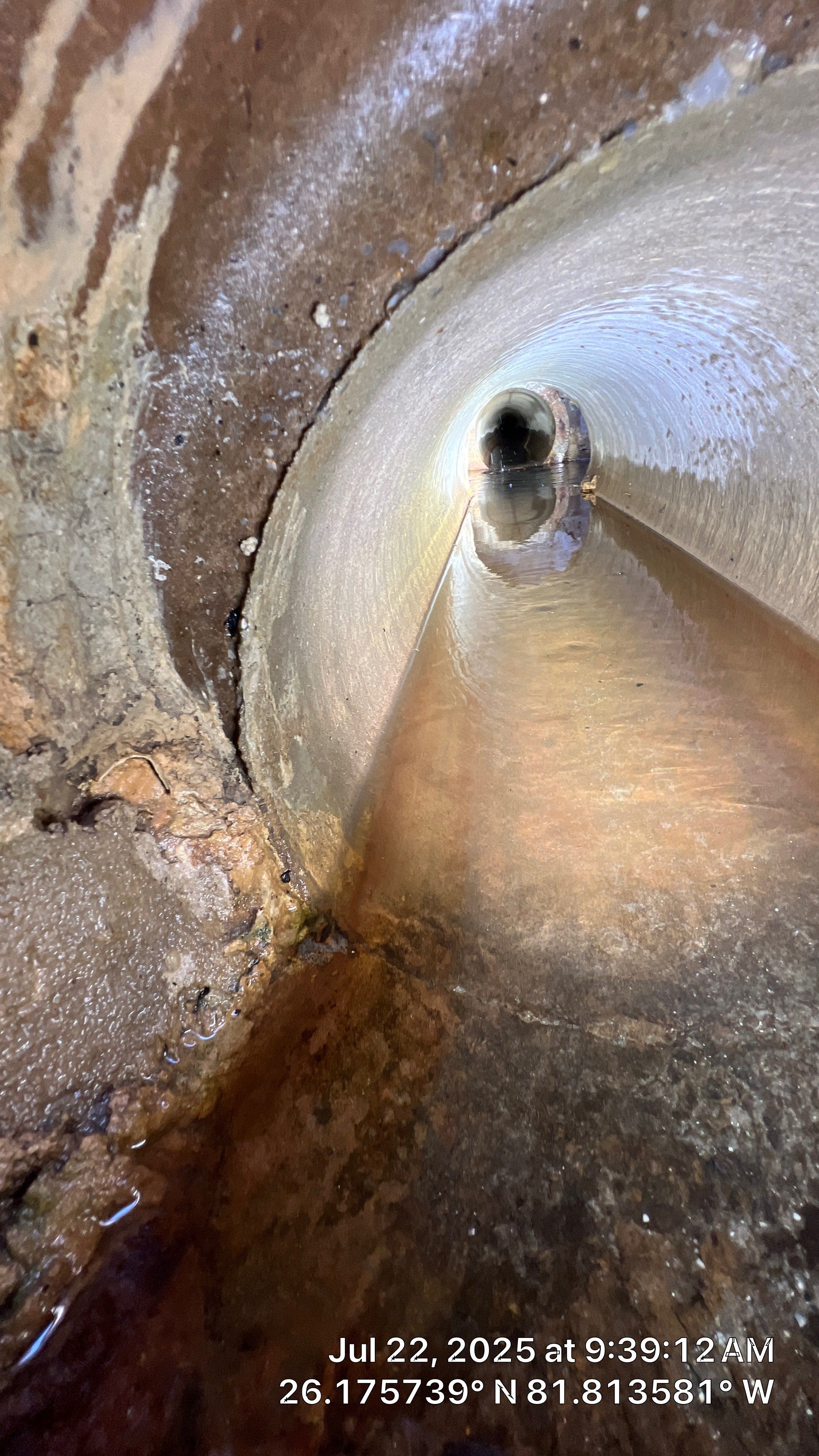 Naples Condo Complex Stormwater System Maintenance and Hurricane Cleanup by APS Power & Water