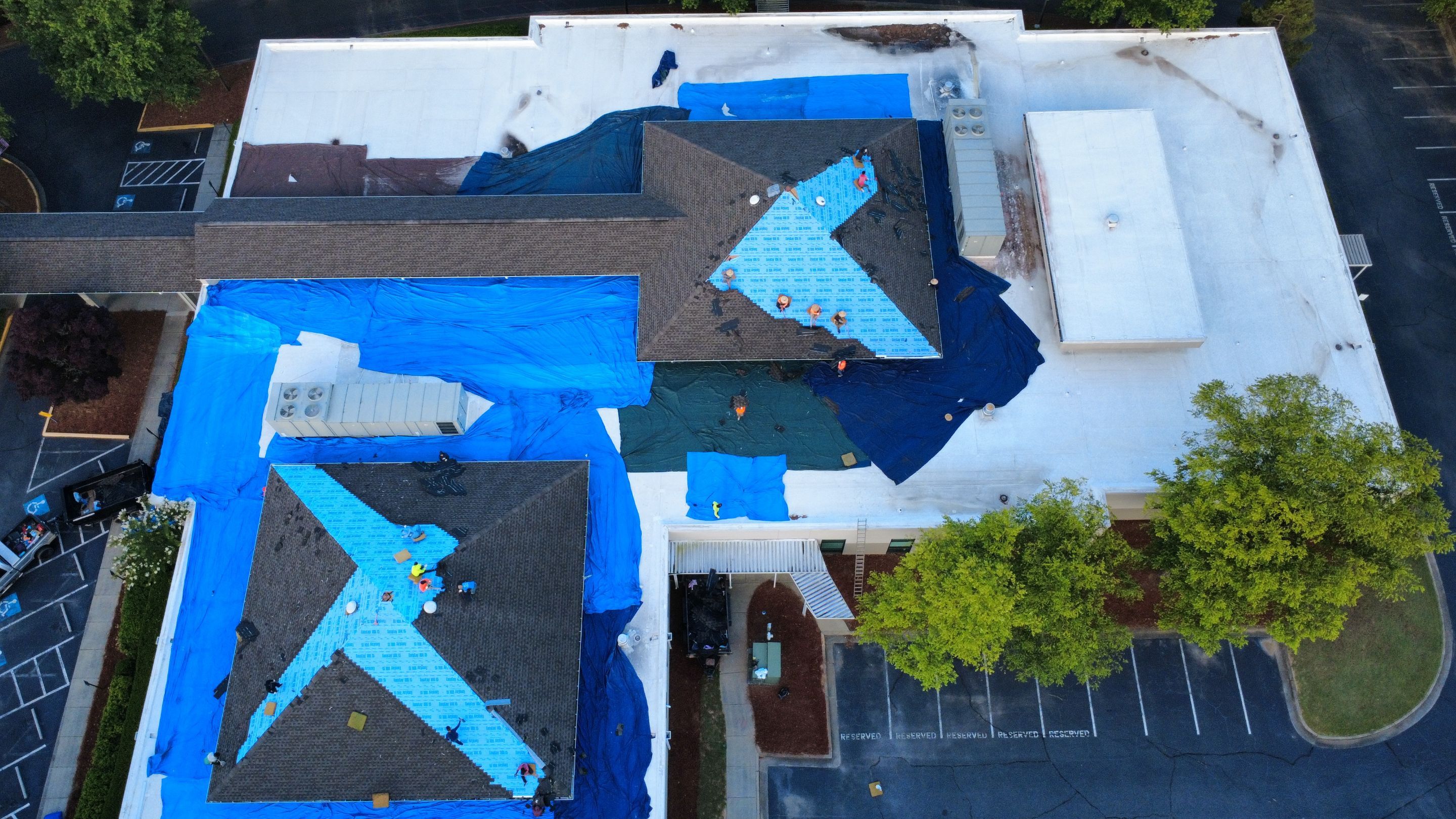 Towne Lake Medical by Arac Roof It Forward