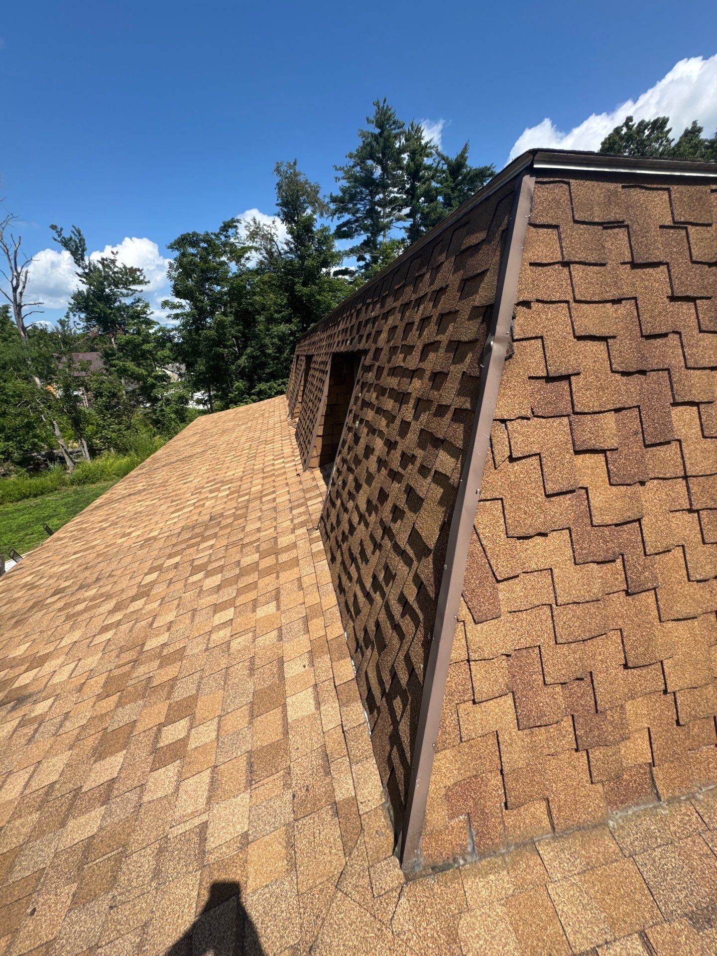 Emergency Roof Patch and Leak Mitigation in Townsend by Boston Board Up