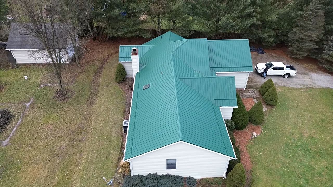 Alpha Rib, Color: Forest Green by Eagle Eye Roofing