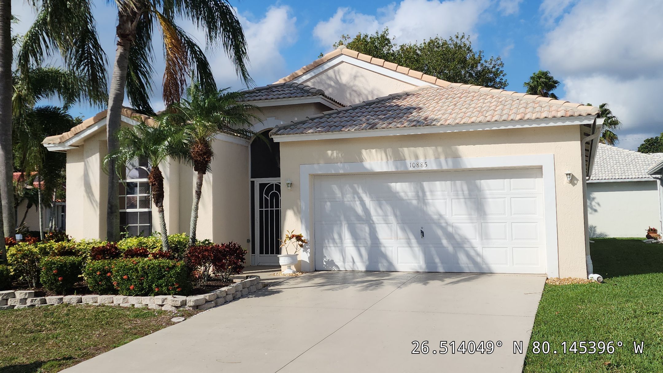 ๐ก Expert Tile Roof Repair in Boynton Beach! ๐จ | Aastro Roofing Company by Aastro Roofing