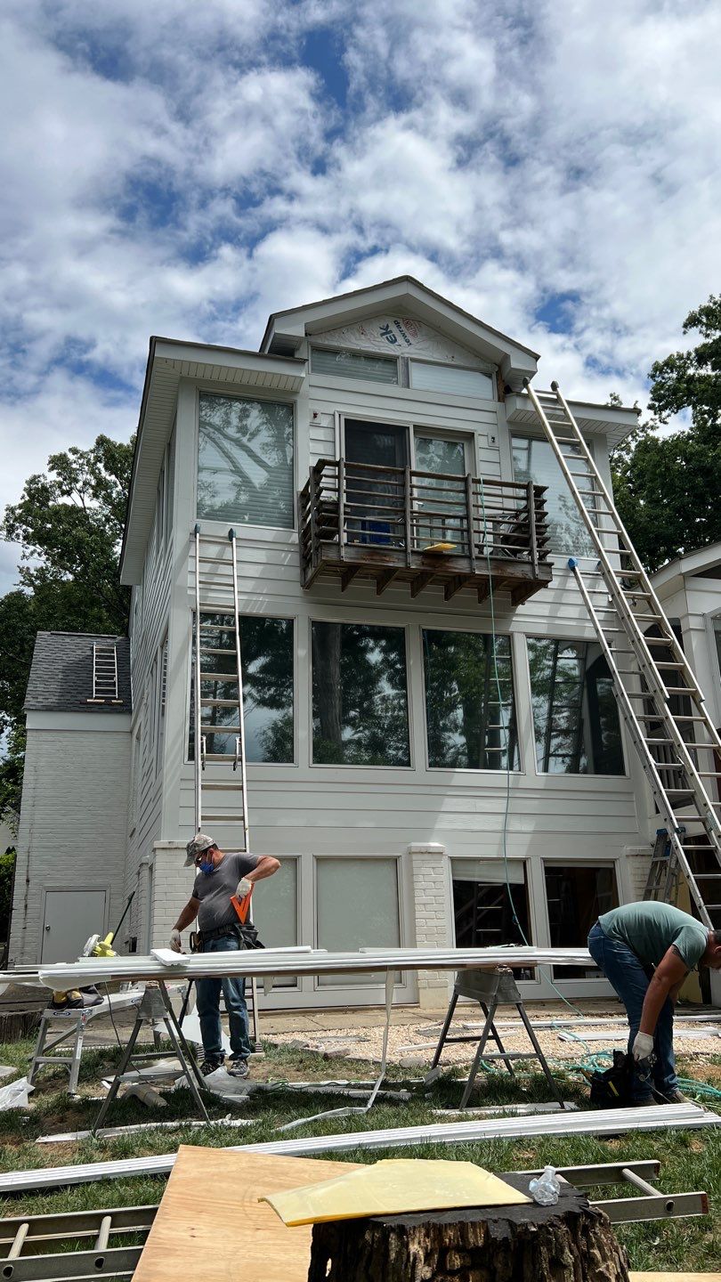 Arlington Hardie Installation - Arctic White by RM Banning, Inc.