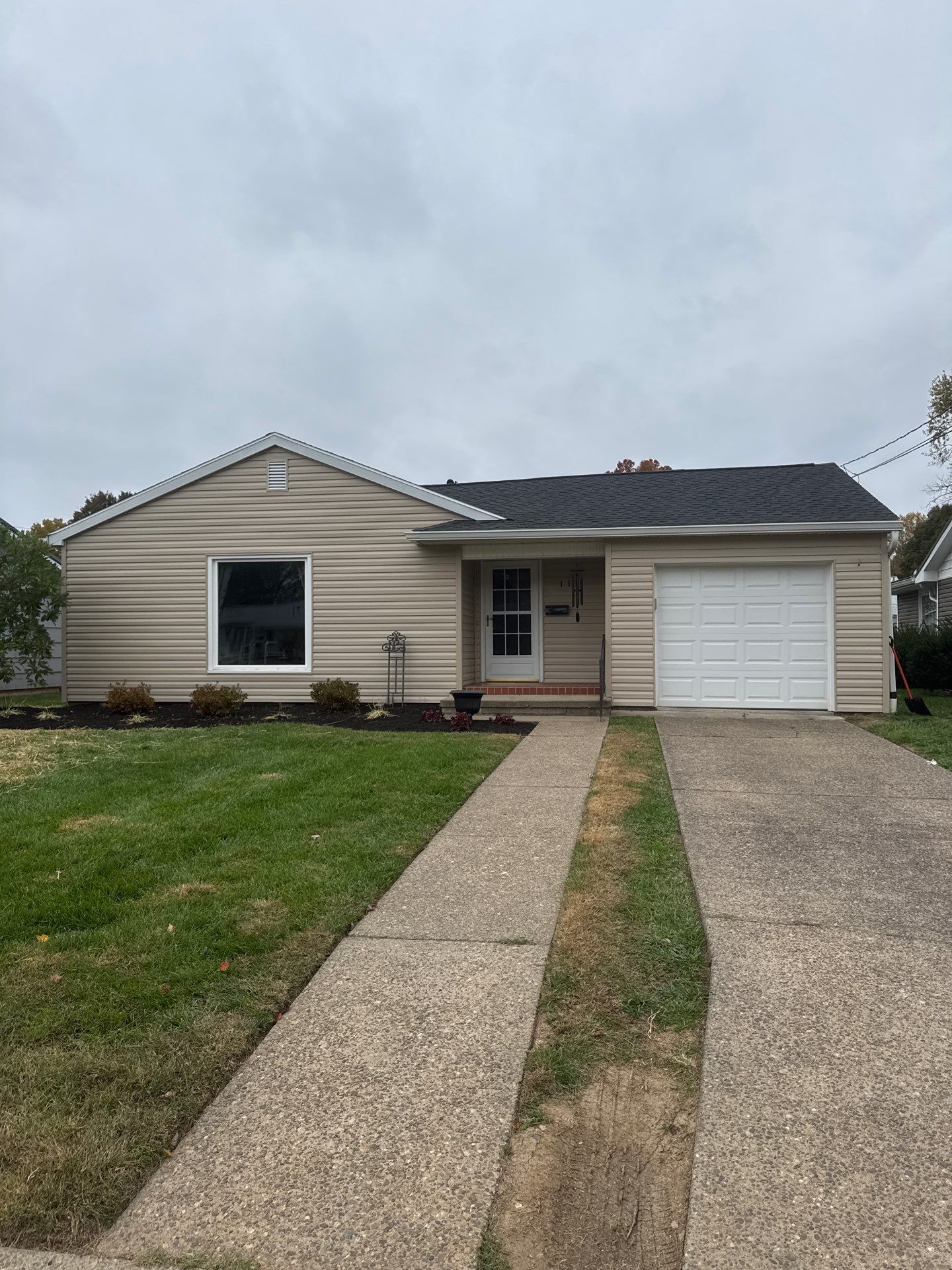 Siding Installation using Vinyl Siding by Rainstoppers Roofing