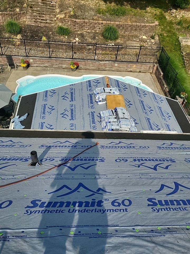ATLAS PINNACLE COLOR: HEARTHSTONE by Eagle Eye Roofing