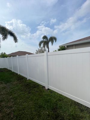 Vinyl Fence Installation using Vinyl Privacy Fence