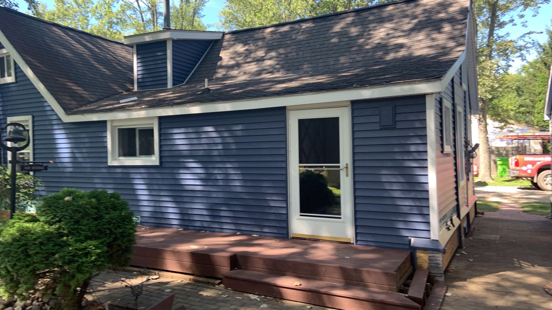 Siding Replacement using Certainteed Restoration Classic D4 by 180 Contractors