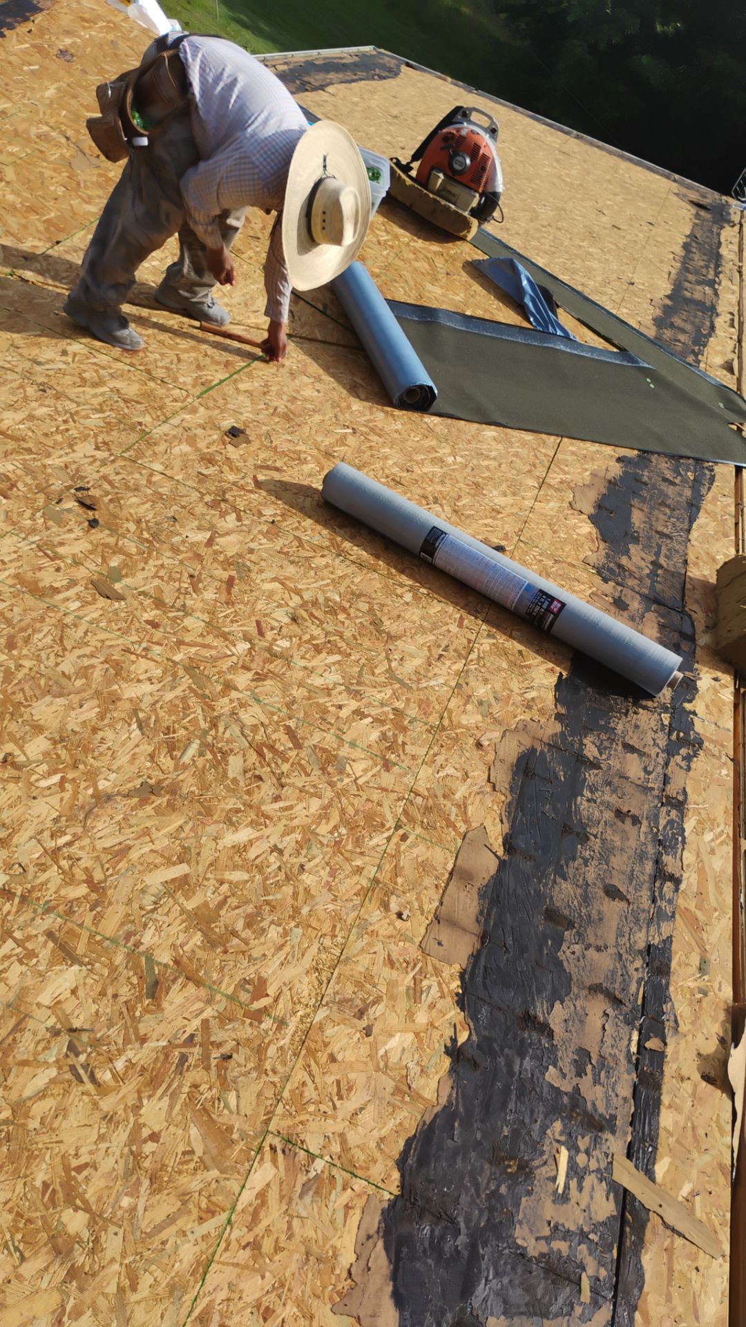 Taylor Roof by BROCK BUILDERS 