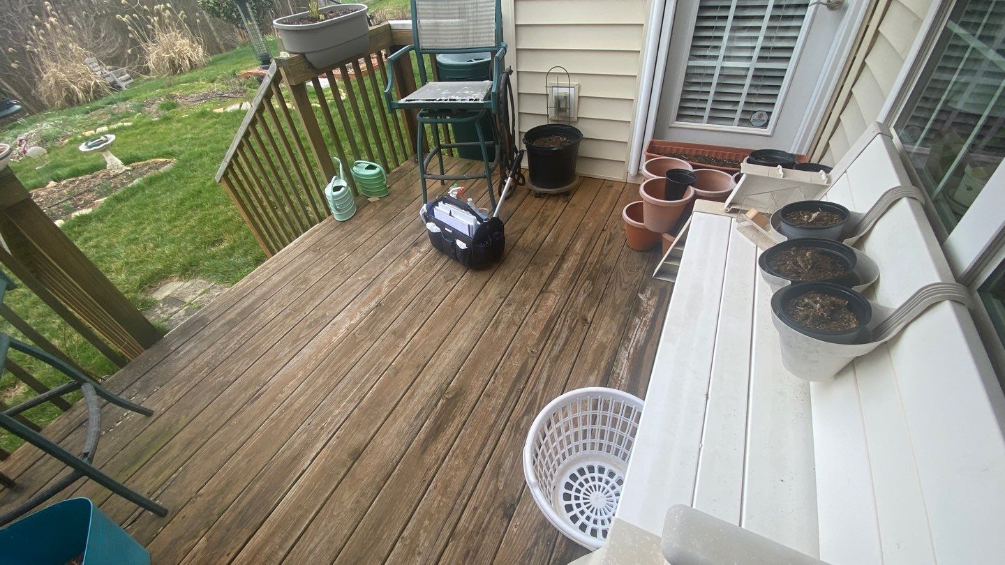 Weathered Deck using Wood Sealant by DuraSeal