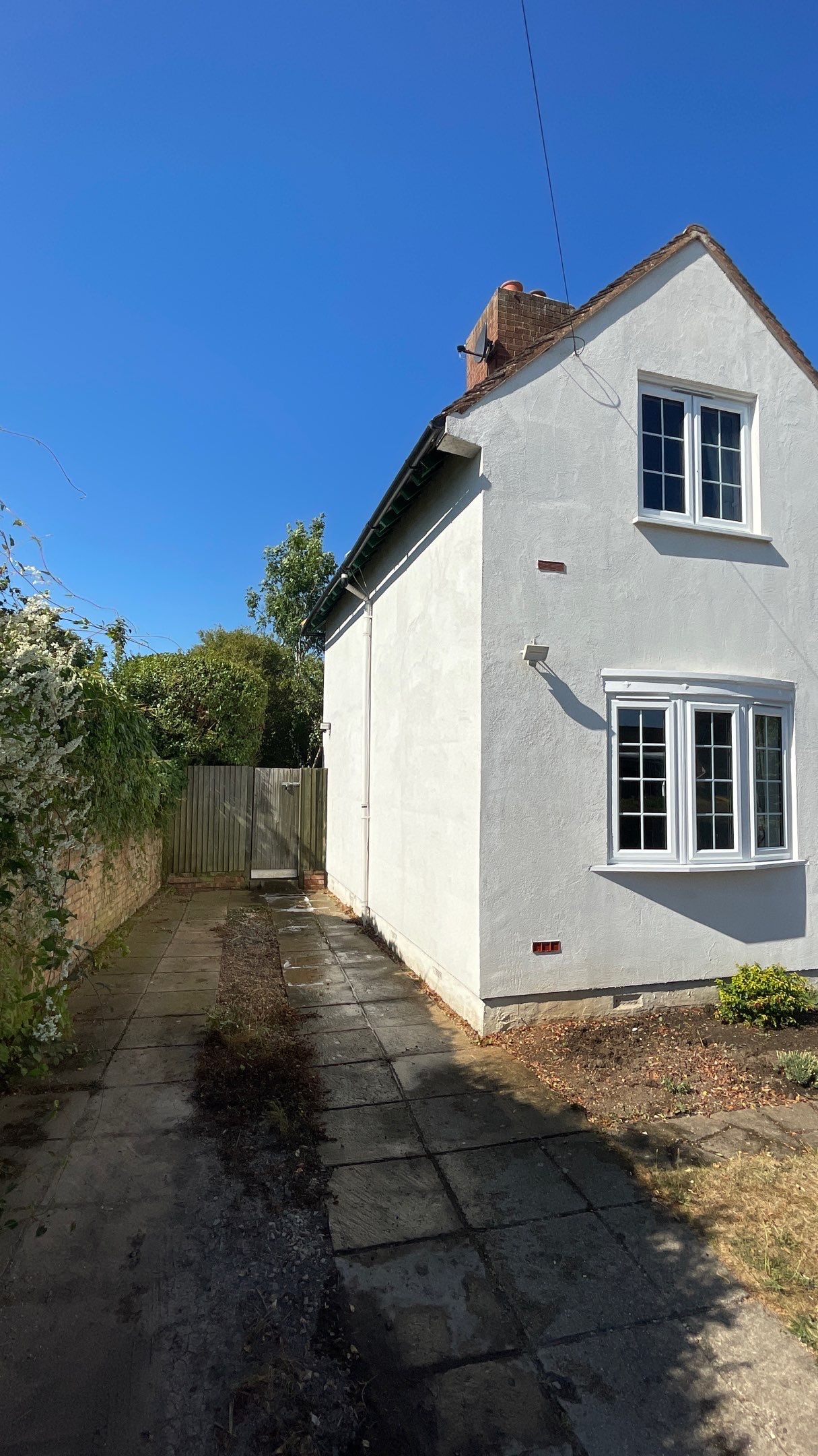 Render Clean using Gardiner Backpacks by Ges Exterior Cleaning ltd