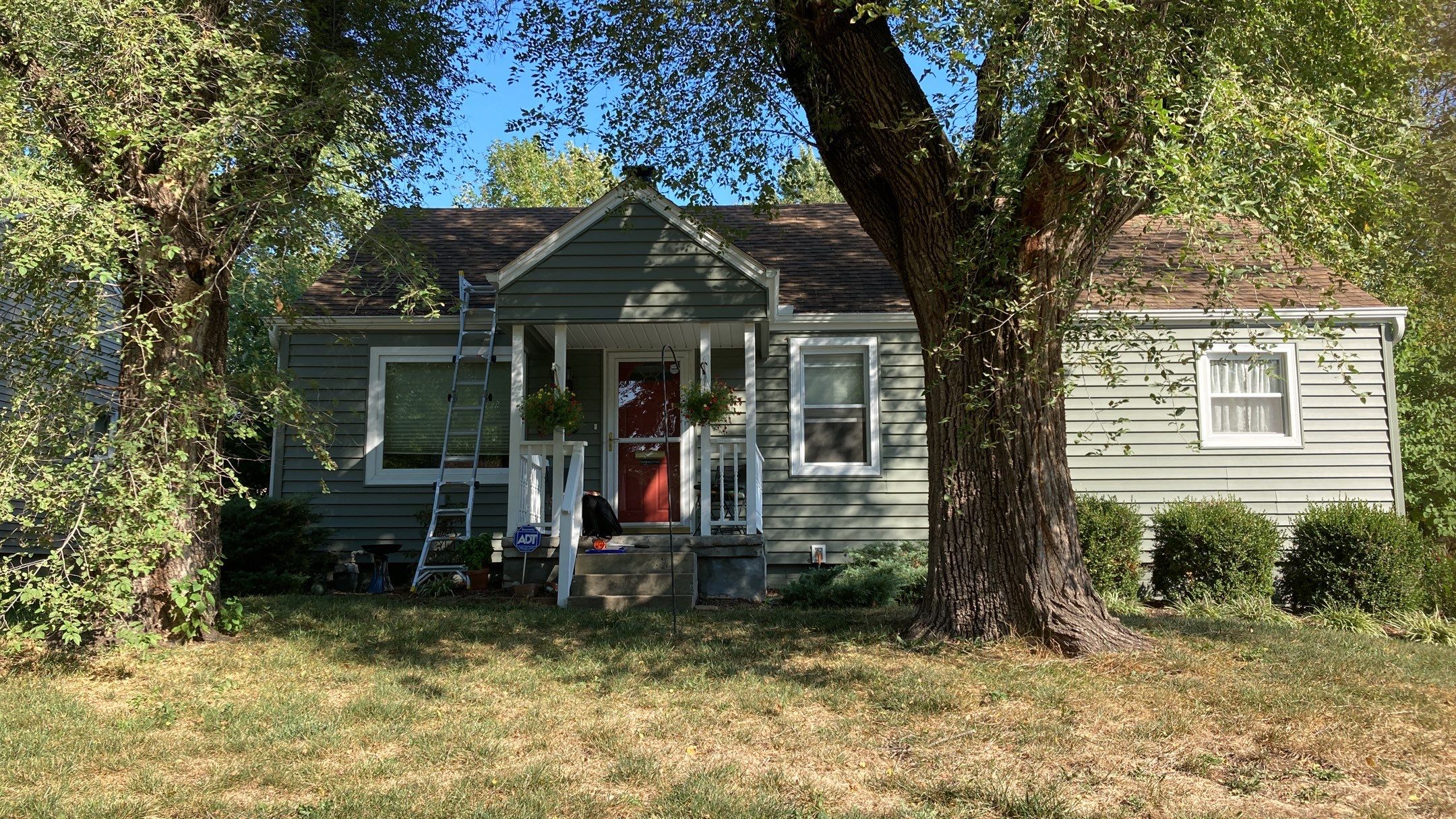 Siding Installation in KCMO by EEC  Windows, Siding & Roofing 
