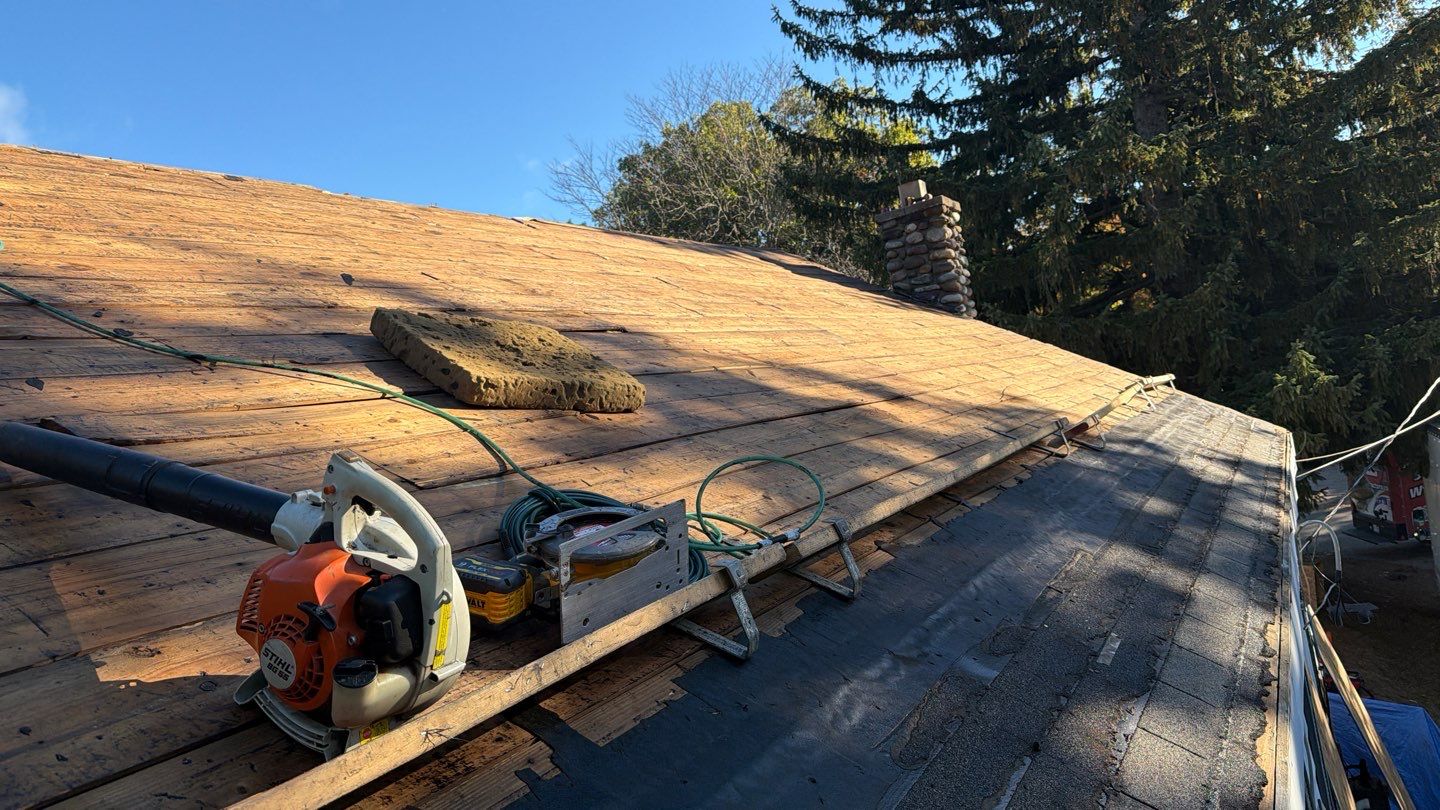 Roof Replacement using Owens Corning Brownwood by 180 Contractors