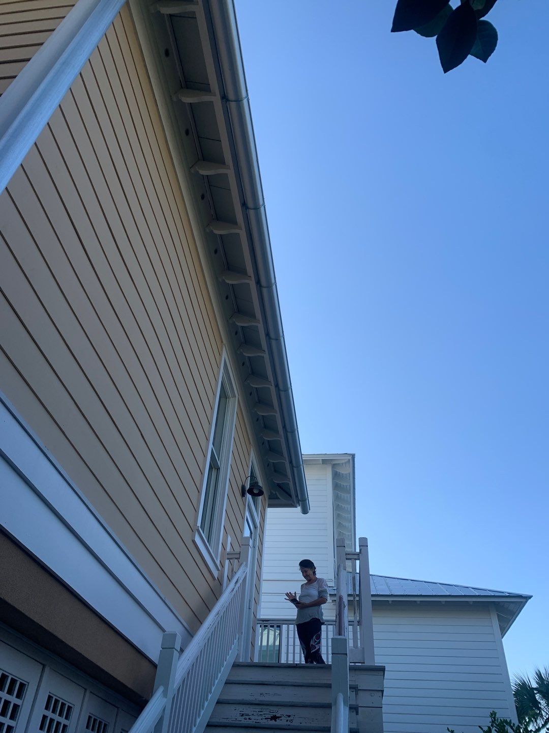 Half-Round Seamless Gutters in Destin FL by Gutter Professors