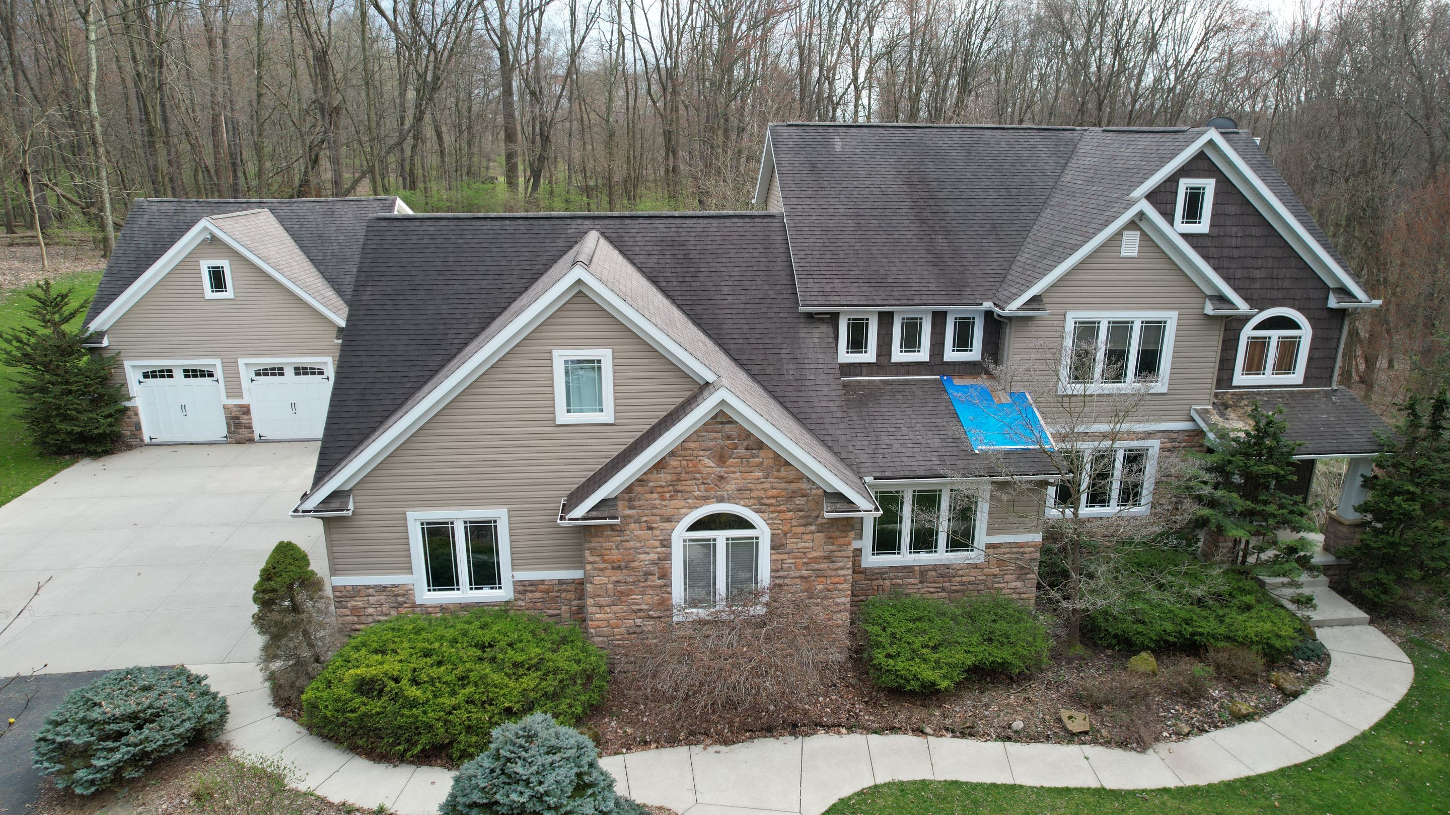 Atlas Pinnacle, Color, Coastal Granite, Drip Edge, Color, Black by Eagle Eye Roofing
