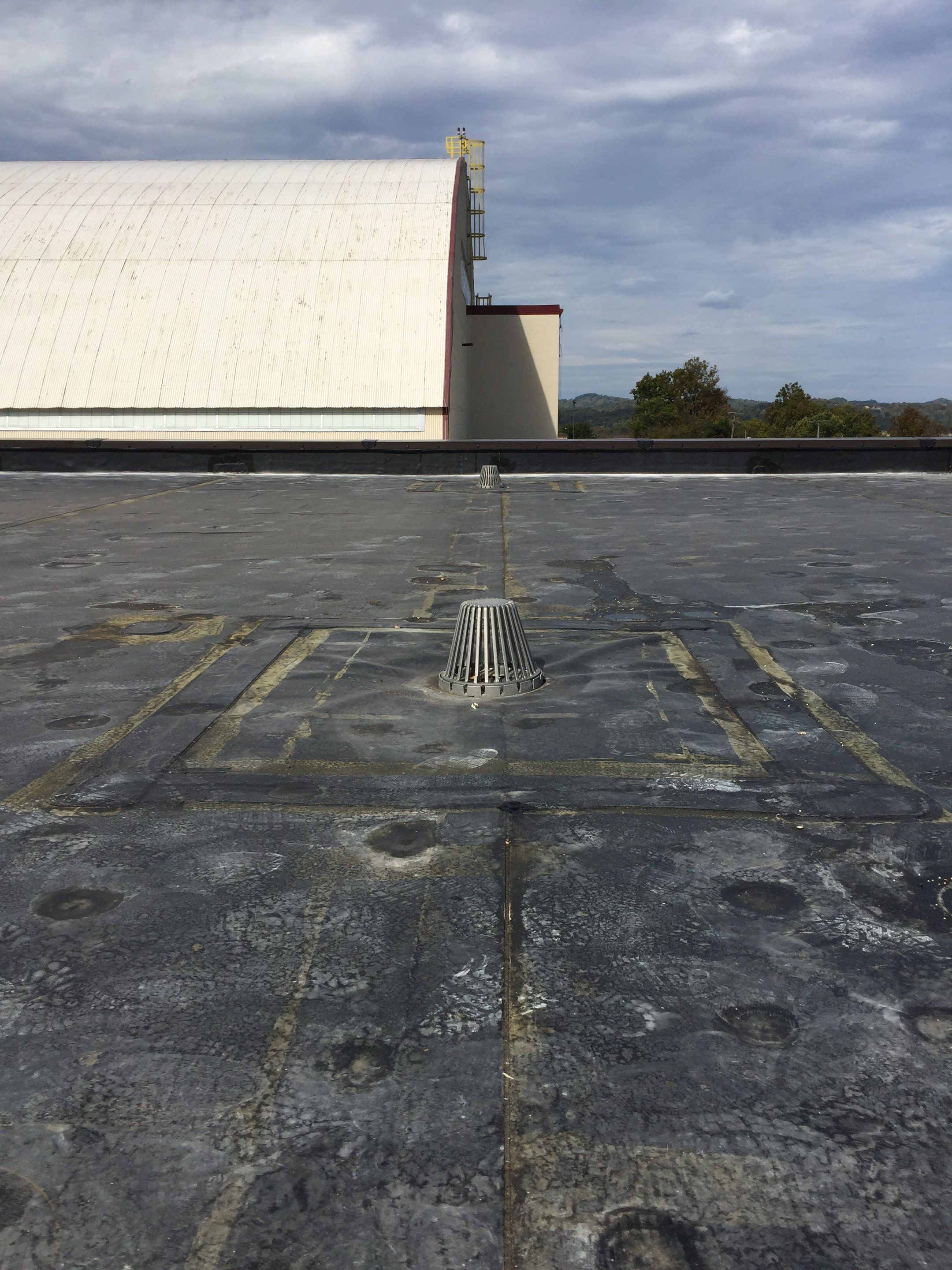 Commercial Rubber Roofing  using Carlisle Rubber Roofing System by Secure Construction Company Inc