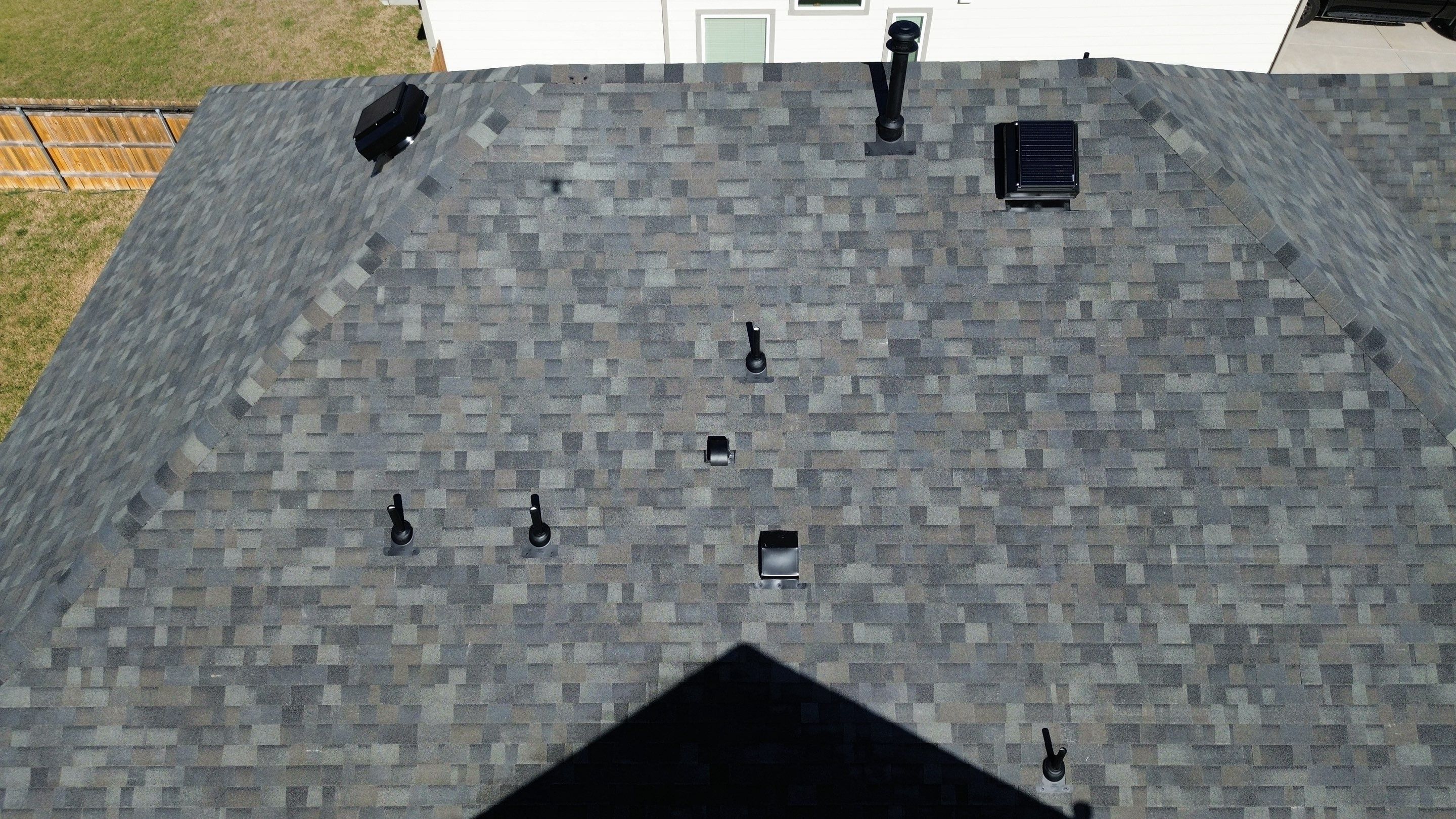 Malarkey Vista AR – Storm Grey Roof + Solar Attic Fan | Leander, TX Installation by Kstylez Roofing & Construction