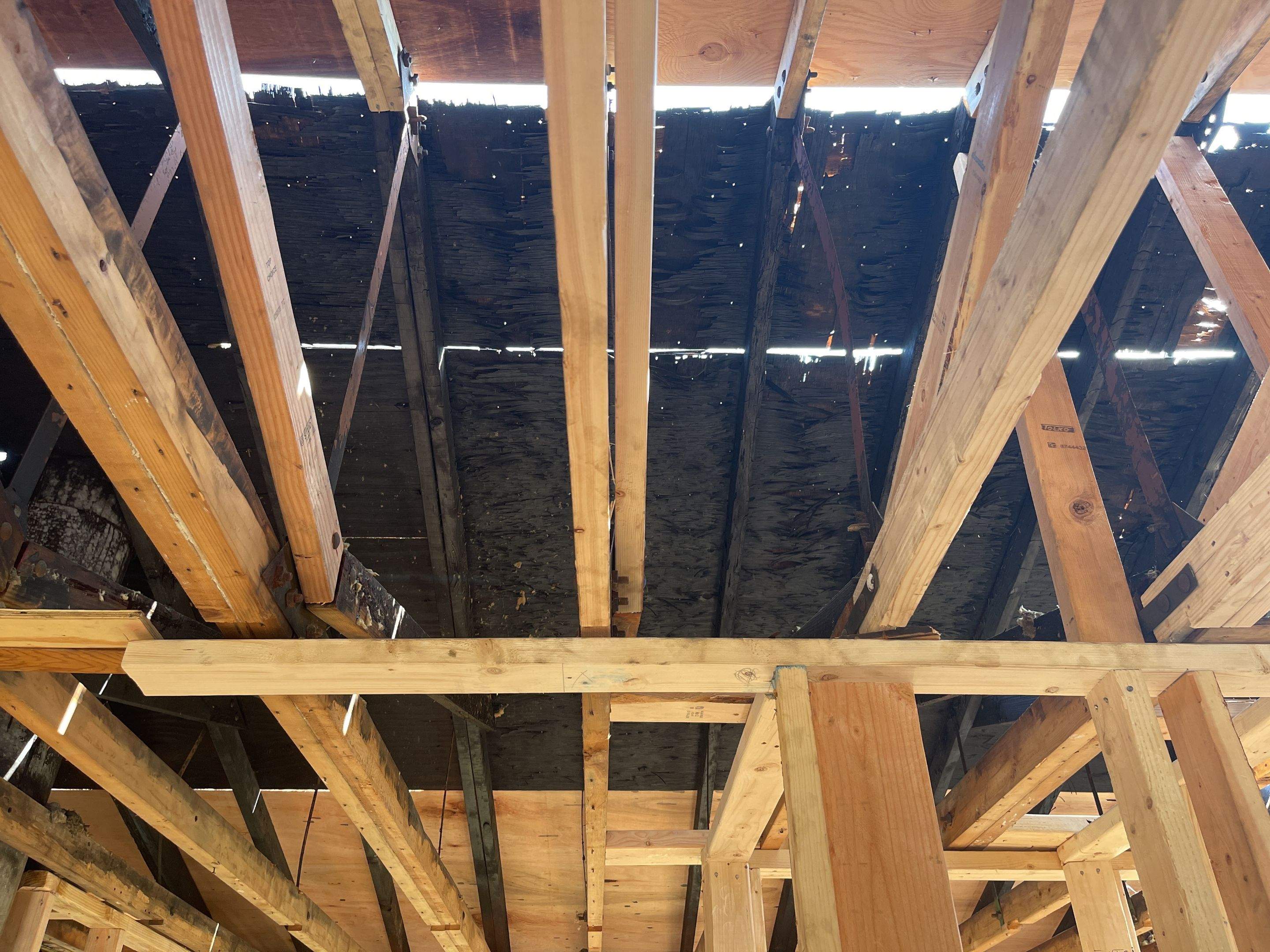 Fire Damage using Certainteed Mainsteet D4 and Owens corning quarry gray by A Plus Exterior