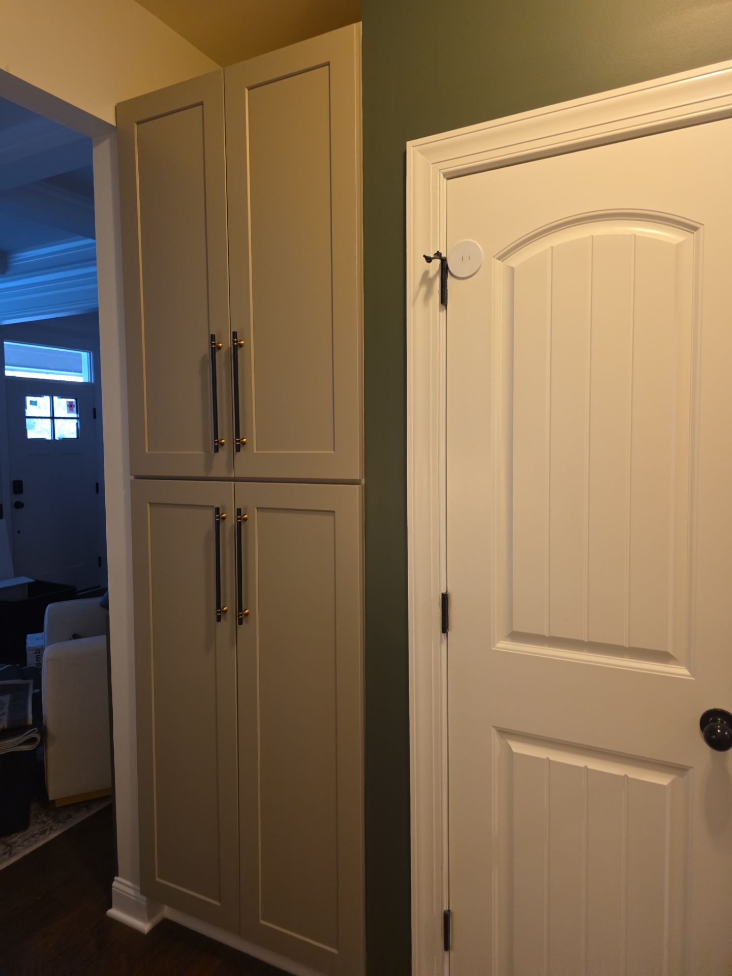 From Dated to Dazzling: A Bright Kitchen Transformation in Holly Springs by Elite Remodeling and Design LLC