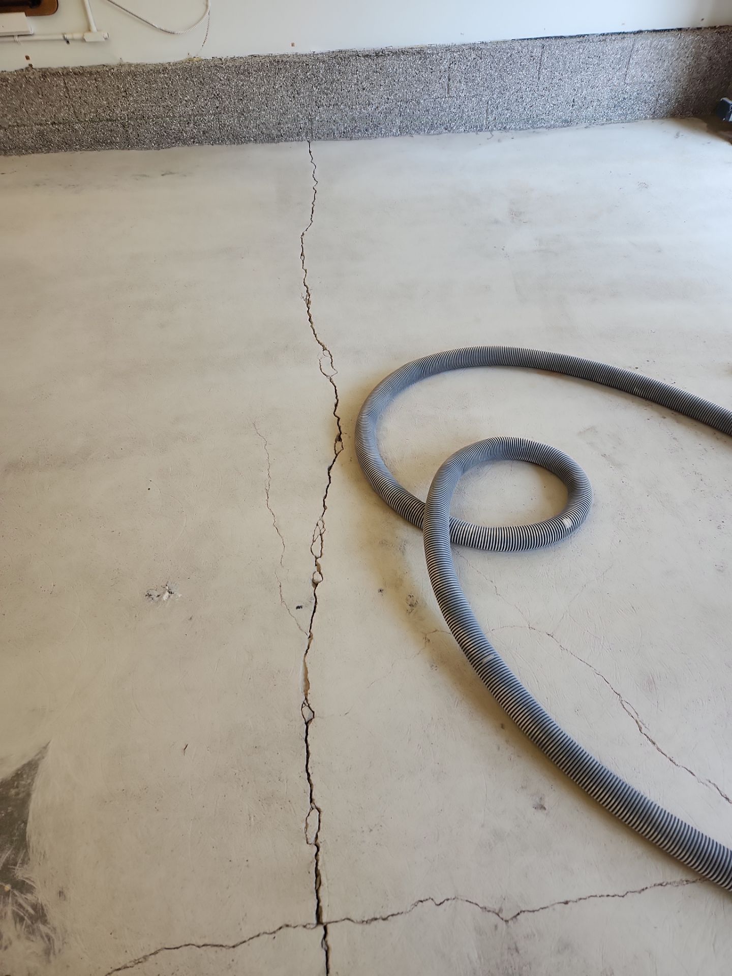 Garage Floor Coating and Crack Repair in Ramsey, New Jersey by Spectrum Painting, LLC