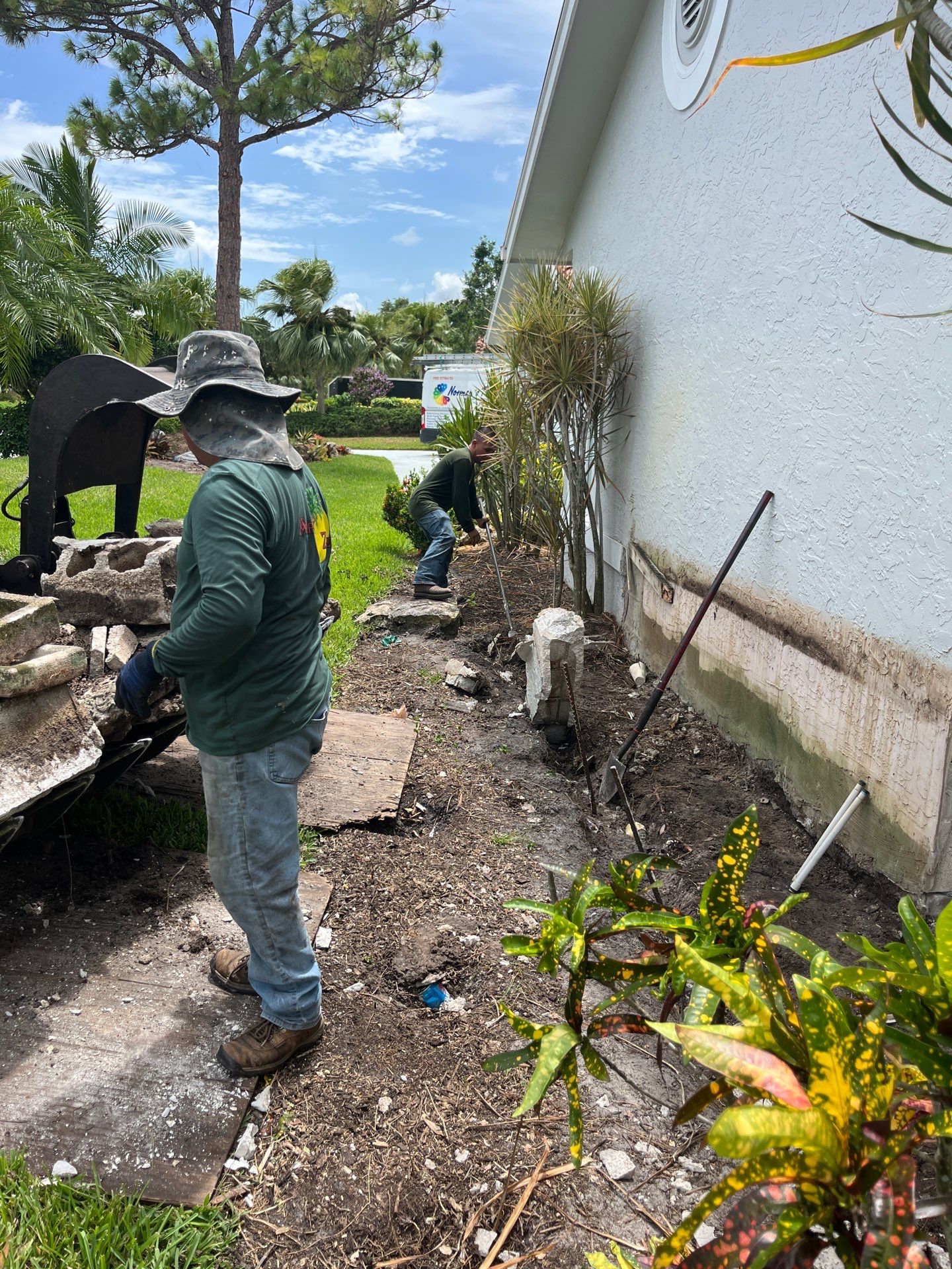 🌴 “Harbour Ridge Haven – A Tropical Revival by Alpha Zeta Landscapes” by Alpha Zeta Enterprises Inc