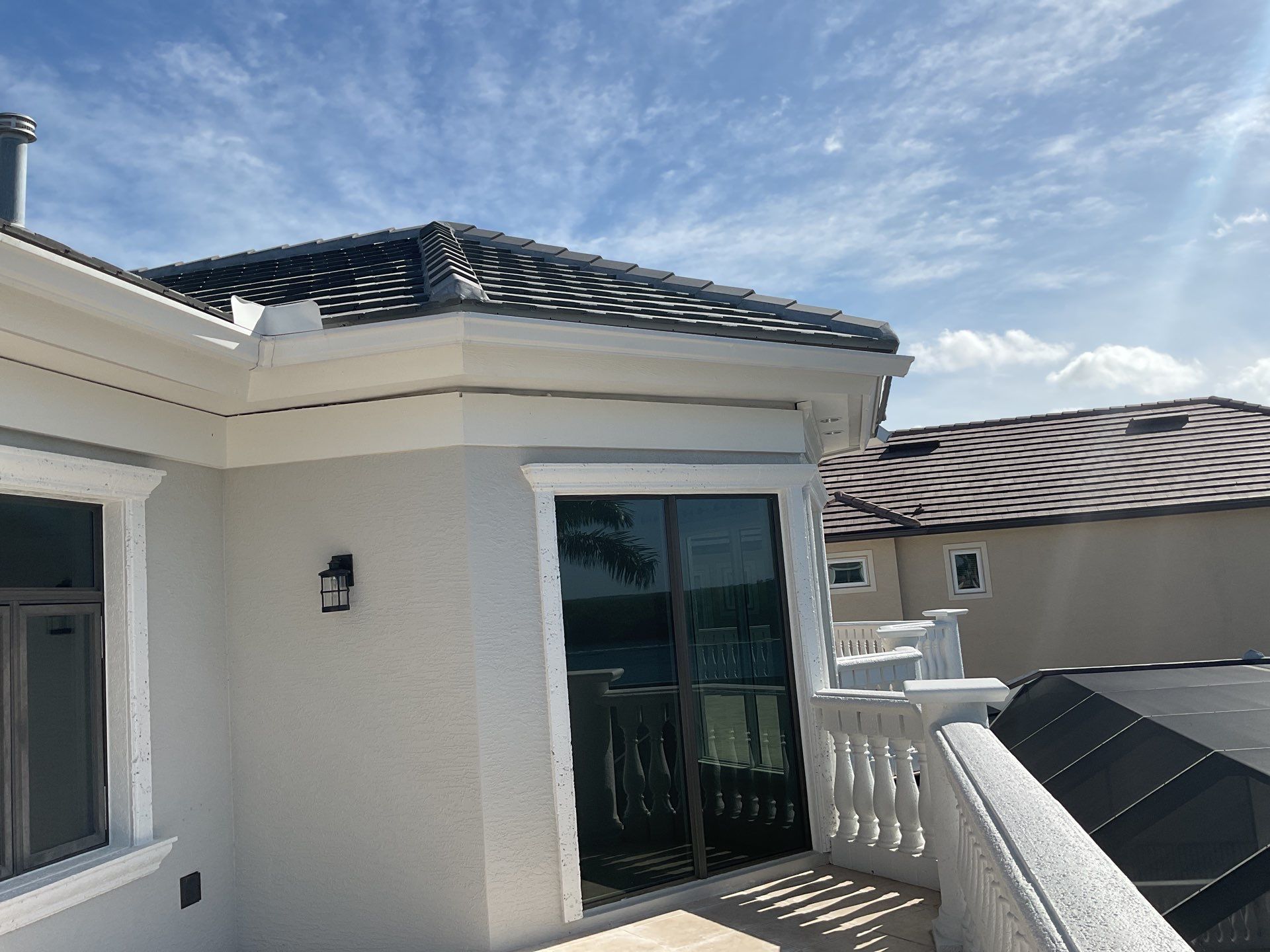 7-Inch Seamless Gutters for Heavy Rainfall in Cape Coral FL by Gutter Professors
