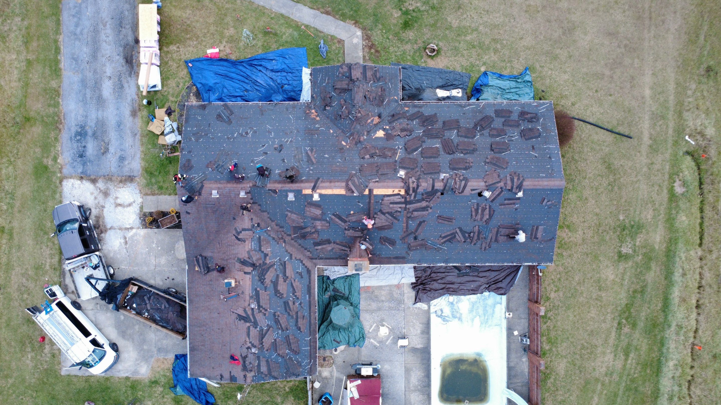 Owens Corning Duration - Brownwood by Stout Exteriors