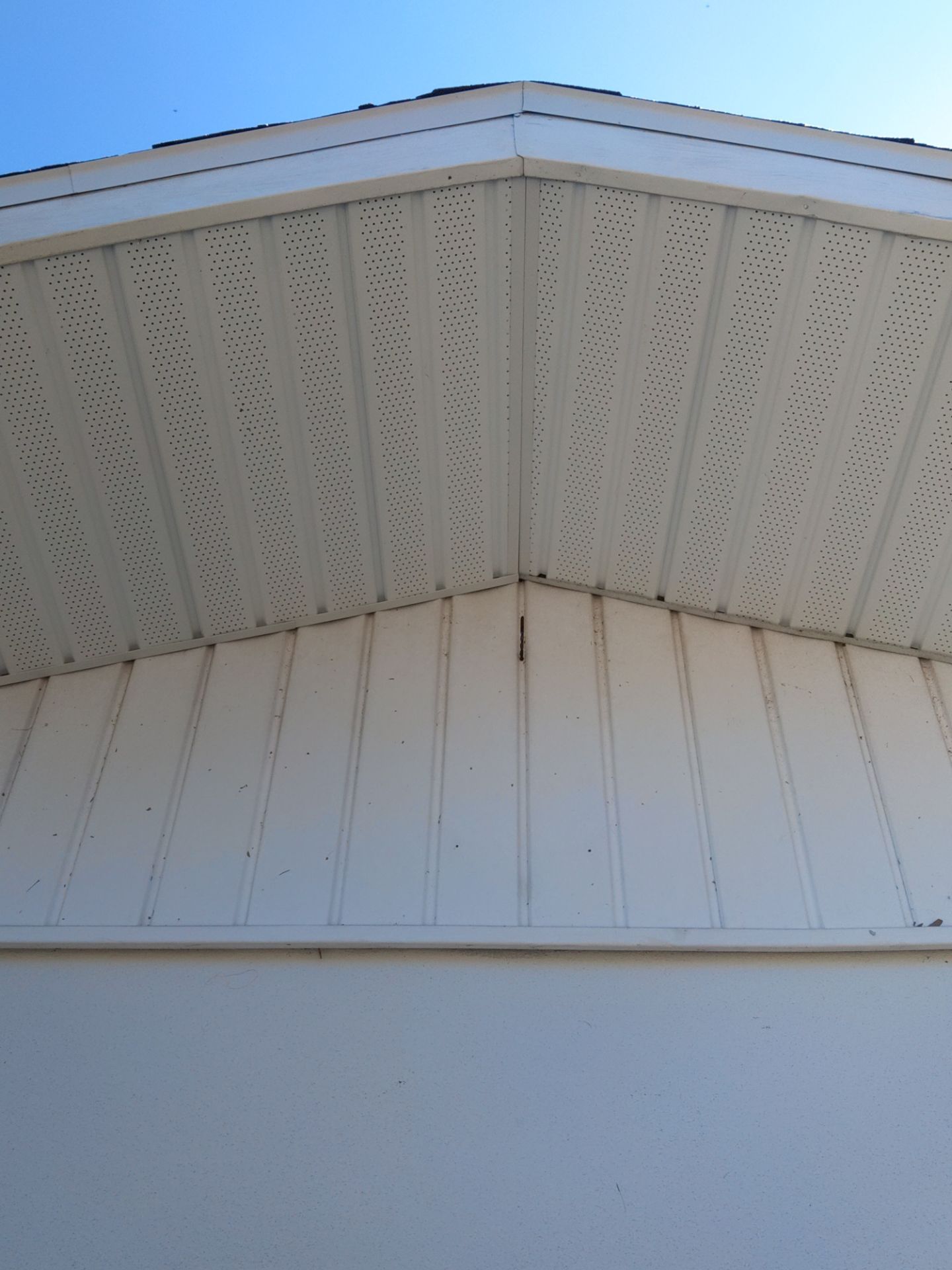 Soffit White Vinyl Installation FL by Gutter Professors