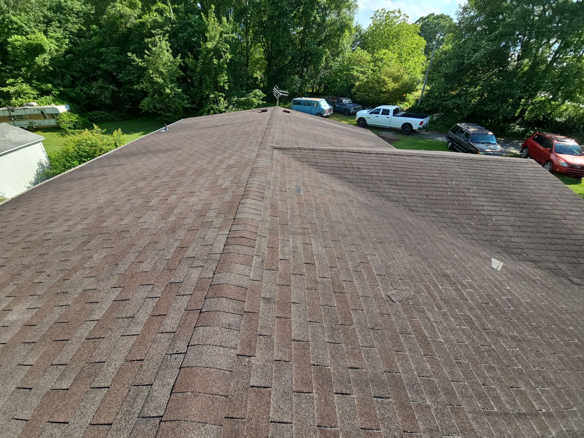 Taylor Roof by BROCK BUILDERS 