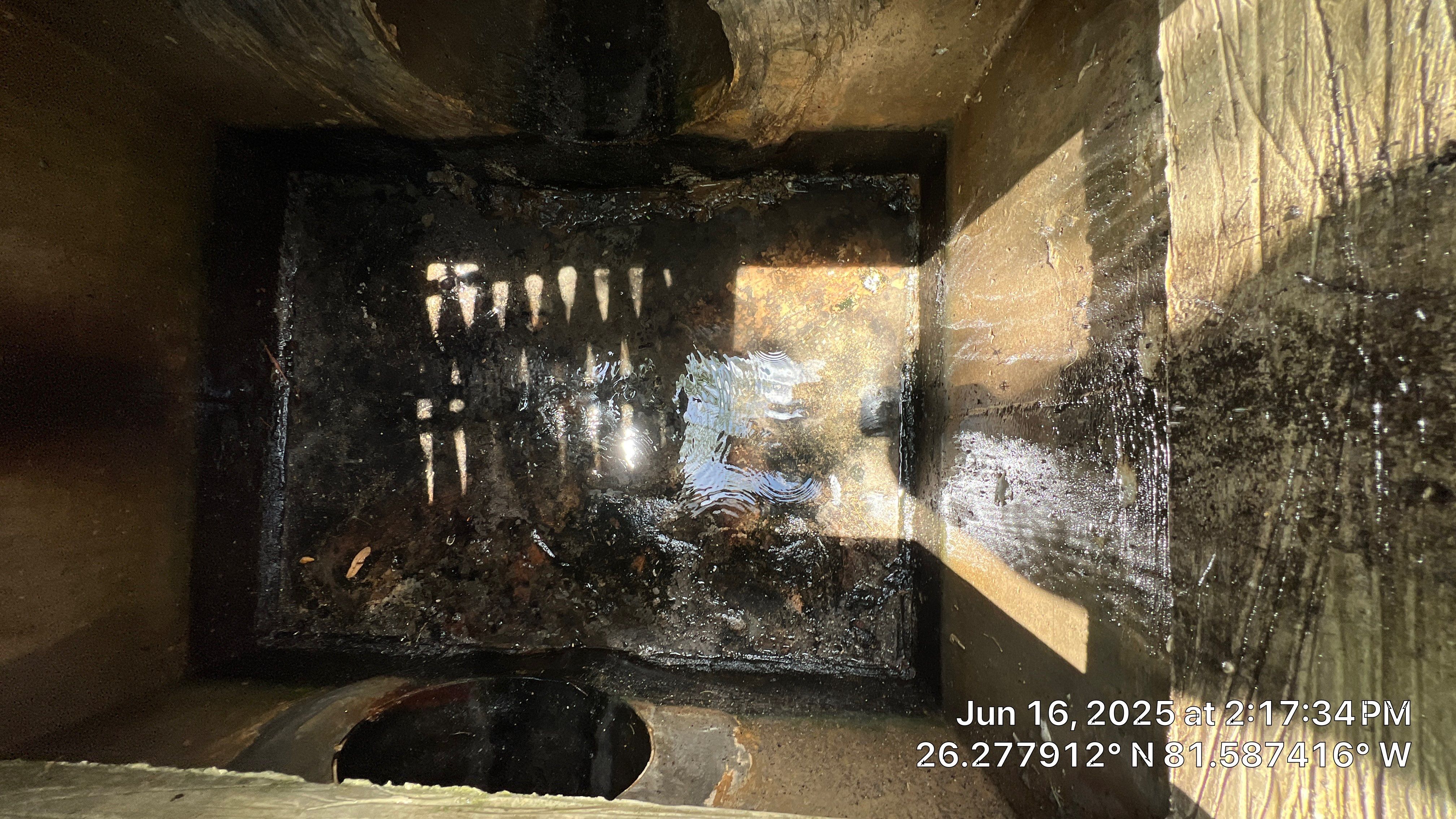 Naples Association Stormwater System Cleaning by APS Power & Water