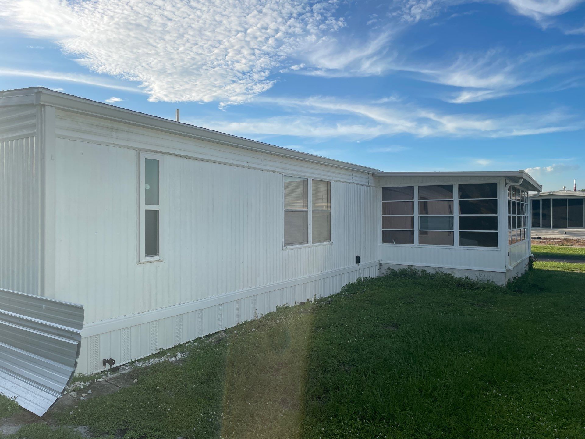 6 inch Aluminum Seamless Gutters in Englewood FL by Gutter Professors