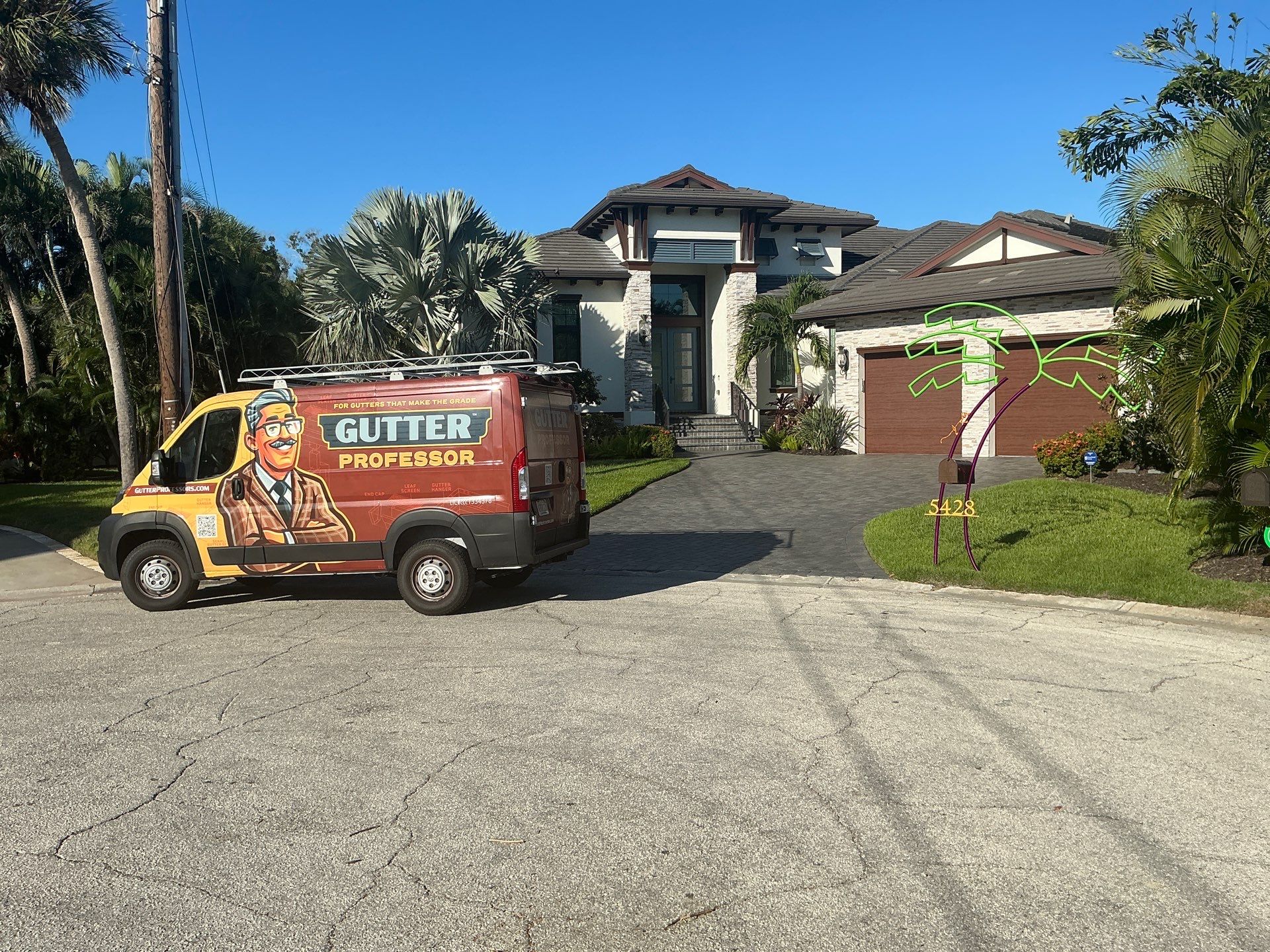 Gutter Cleaning Service in Siesta Key FL by Gutter Professors