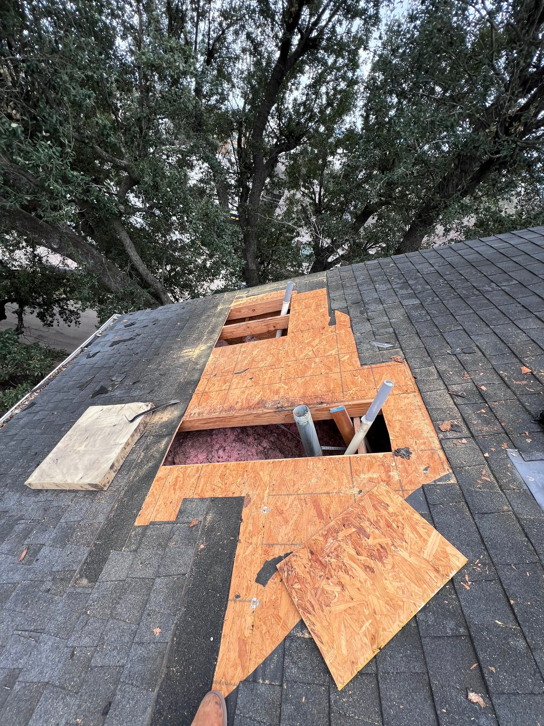 Hail Damage using Owen's Corning Duration (Lifetime) Shingles by Roof Repair Company
