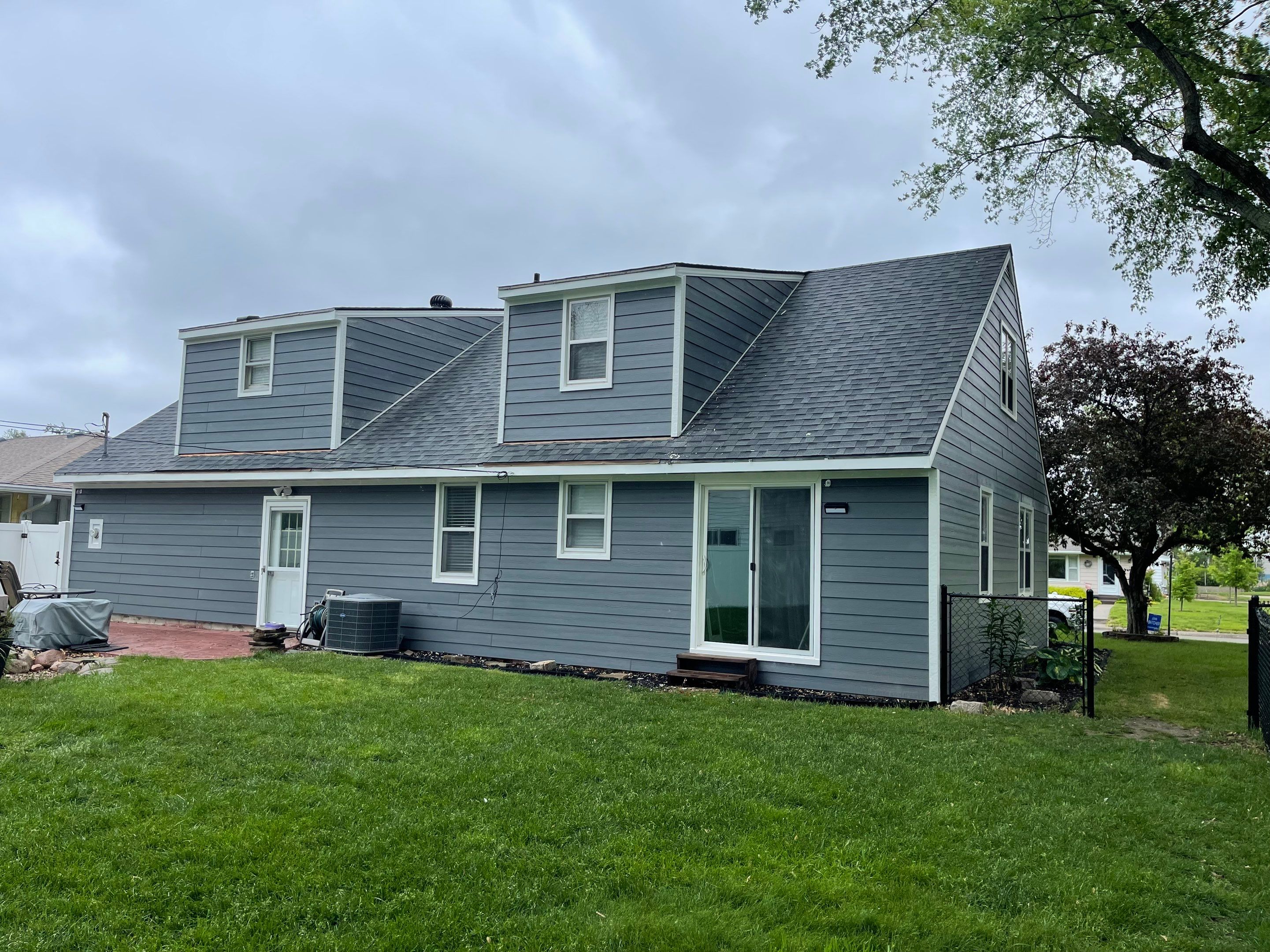 James Hardie by Lightning Exteriors
