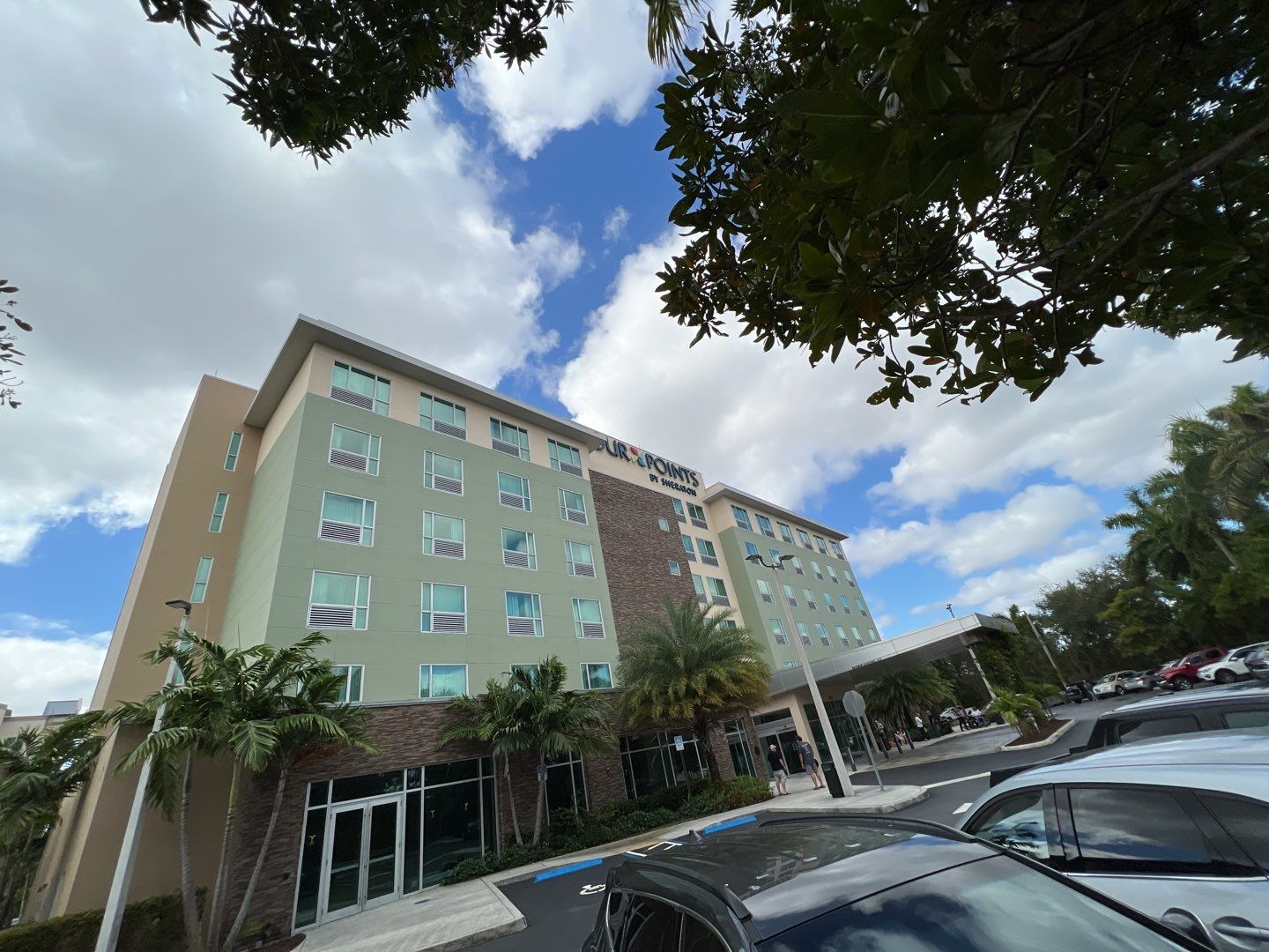 Four Points by Sheraton by Gemstone Builders, LLC.
