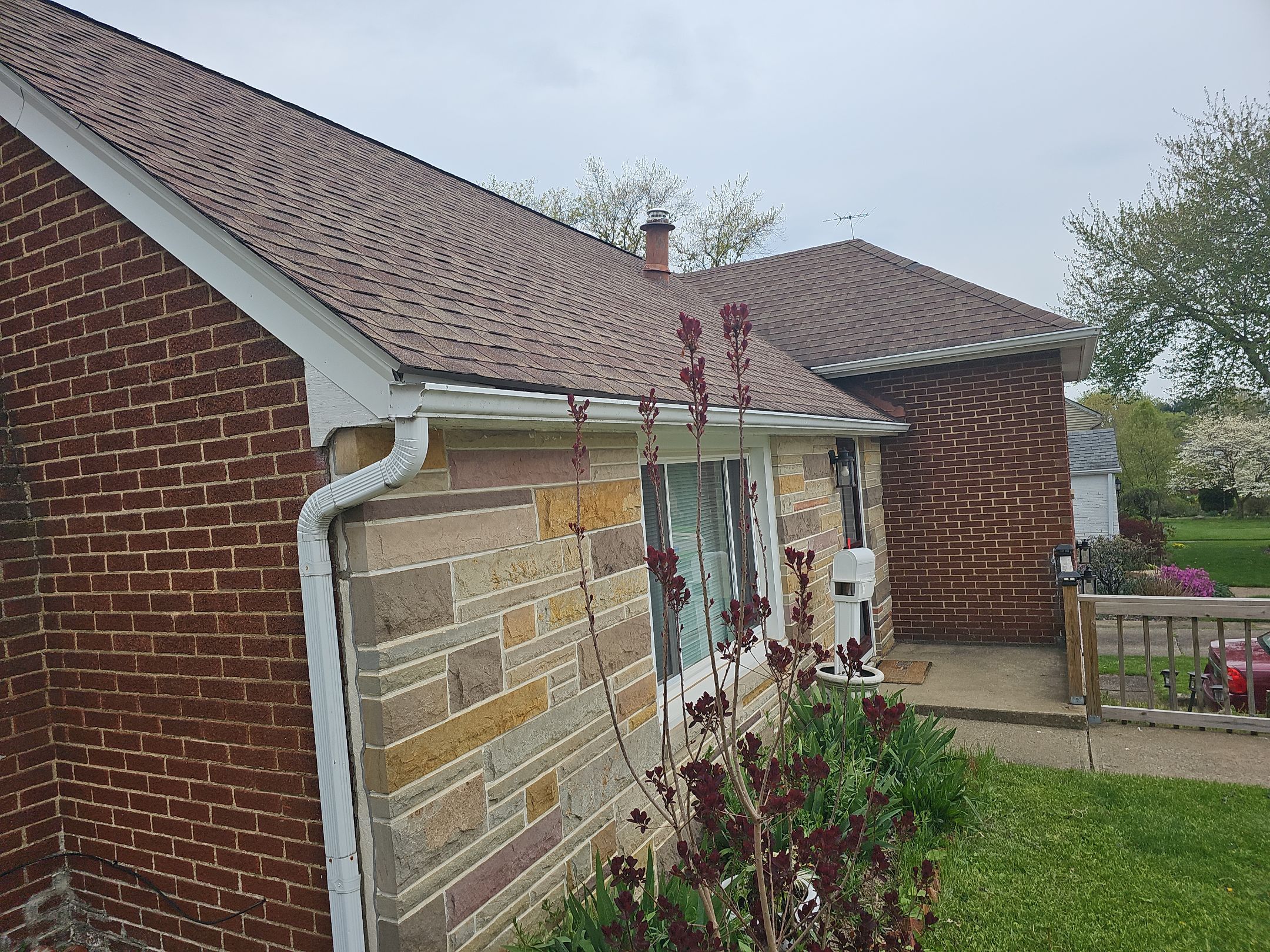 ATLAS PINNACLE COLOR: COPPER CANYON DRIP EDGE: ROYAL BROWN by Eagle Eye Roofing